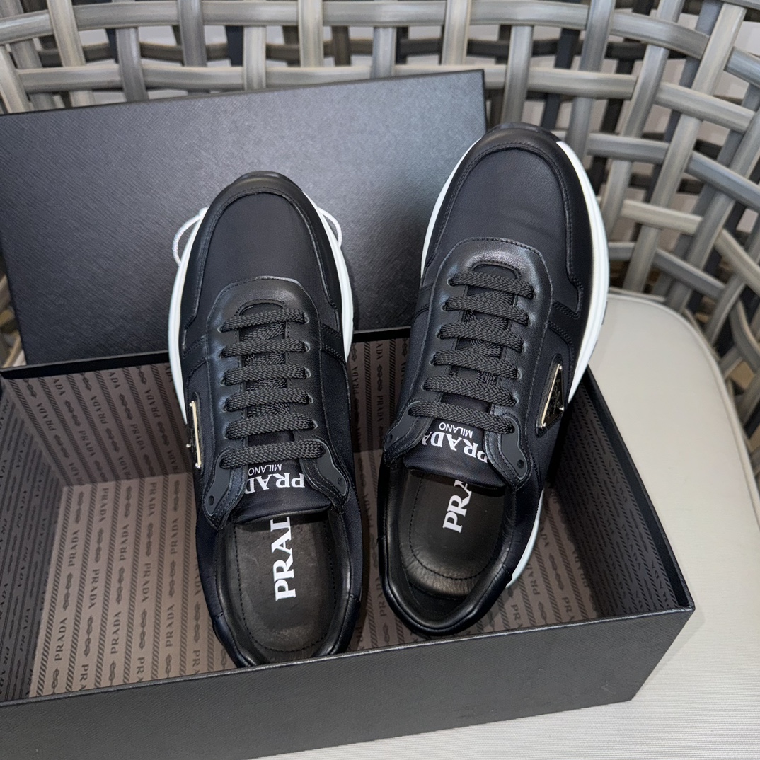 Prada Haute Couture Classic Luxury Leather Shoe Loafer Shoes Ref 9