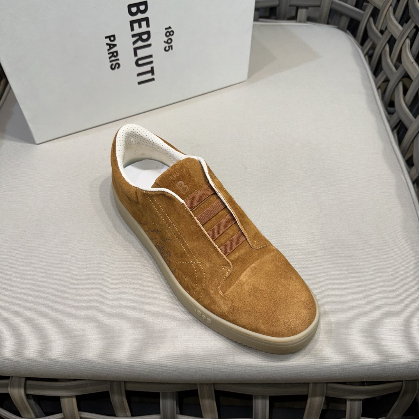 Berluti Men's Contrast Leather Sneakers - Original Design & Comfort 6 i1741428409373 5379 0 4
