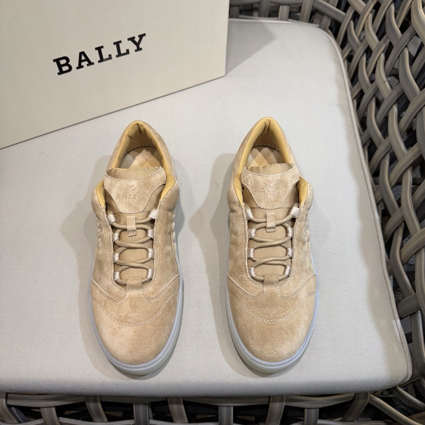 Bally New Men's Casual Sneakers Soft Suede Leather Canvas Shoes 1 Bally New Men's Casual Sneakers Soft Suede Leather Canvas Shoes