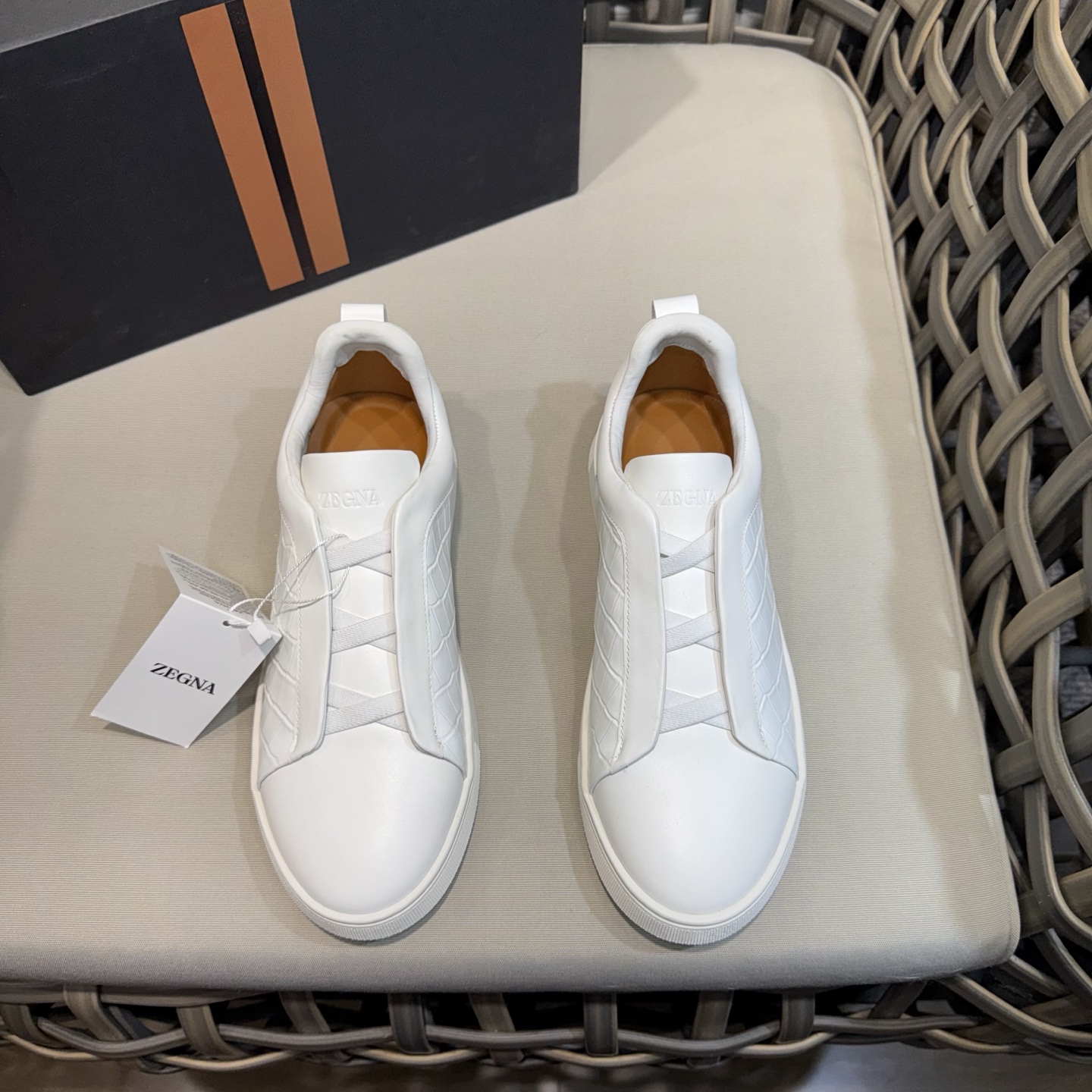 NO:276434,ZEGNA Men's Shoes Triple StitchMonte Luxury Casual Shoes | Latest catwalk official website synchronization | Shoes are versatile low-top styles | Embellishment of three-cross details inspired by the hand-stitched stitched stitched stitched stitched stitched stitched stitched stitched stitched stitched stitched stitched stitched stitched stitched stitched stitched stitched stitched stitched stitched stitched stitched stitched stitched stitched stitched stitched stitched stitched stitched stitched stitched stitched stitched stitched stitched stitched stitched stitched stitched stitched stitched stitched stitched stitched stitched stitched stitched stitched stitched stitched stitched stitched stitched stitched stitched stitched stitched stitched stitched stitched stitched stitched stitched stitched stitched stitched stitched stitched stitched stitched stitched stitched stitched stitched stitched stitched stitched stitched stitched stitched stitched stitched stitched stitched stitched stitched stitched stitched stitched stitched stitched stitched stitched stitched stitched stitched stitched stitched stitched stitched stitched stitched stitched stitched stitched stitched stitched stitched stitched st19860909ZEGNA杰尼亚男鞋Triple StitchMonte奢华休闲鞋｜最新走秀款官网同步｜鞋履采用百搭的低帮款式｜点缀灵感源自杰尼亚夹克手工缝线的三交叉细节｜同时配备能够在户外活动时提供更大摩擦力的创新｜杰尼亚著名精裁系列手工三重缝线设计,强大的抓地力,确保安全性｜面料采用优质麂皮拼接时尚潮流｜轻质发泡和Vibrate专用橡胶底组合 上脚非常轻便｜大底底掌加用防滑片 耐寒、防滑,抓地性强｜适用于日常穿搭、运动徒步户外 Size39-44（38.45.46定做）,,zegna,jackets & coats,chamois leather,Men's shoes