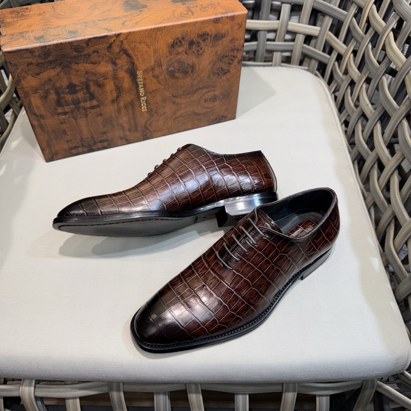 Stefano Ricci Men's Formal Leather Dress Shoes, Alligator Pattern 5 i1744142851739 7091 0 3