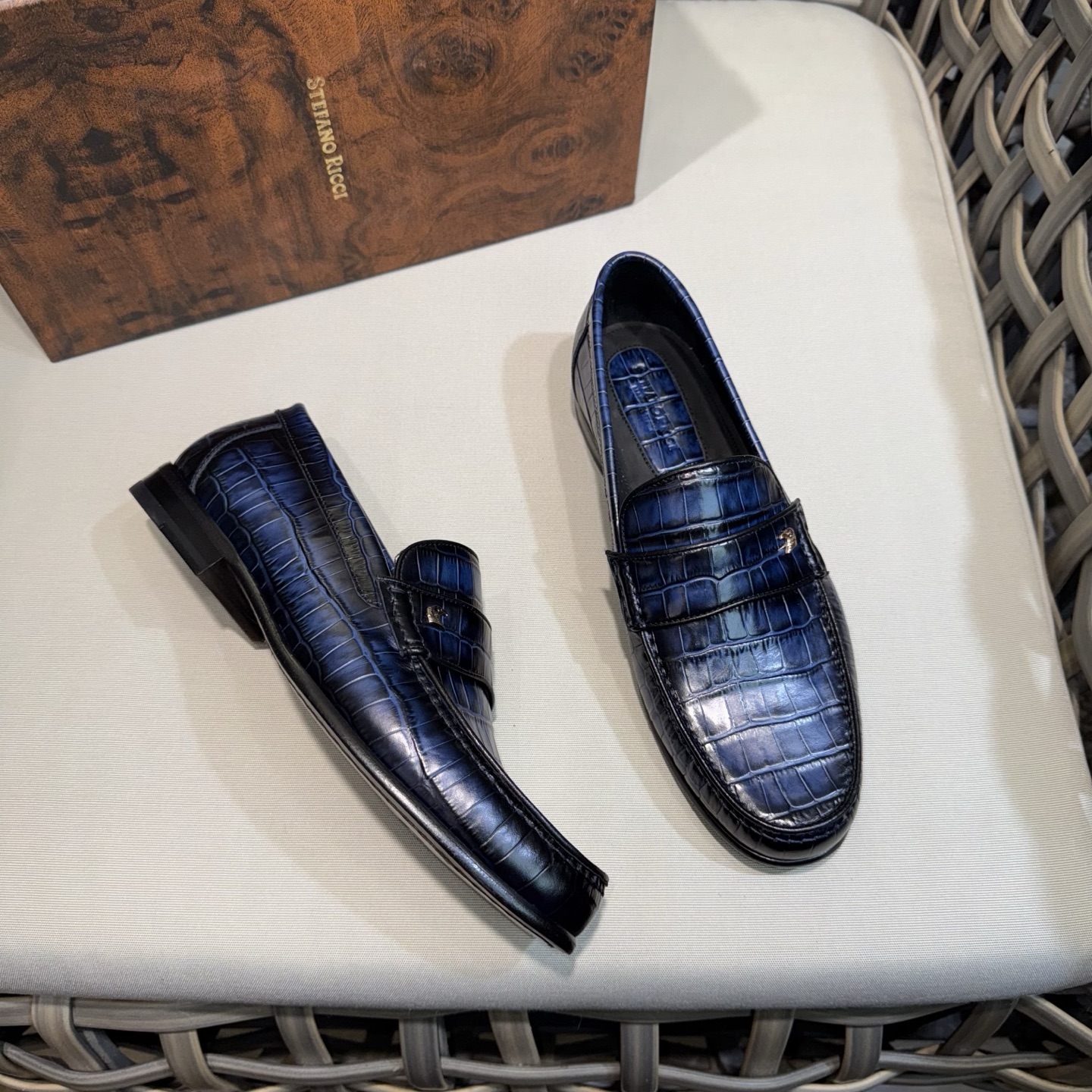 Stefano Ricci Men's Blue Croc-Embossed Leather Loafers - Formal & Casual 4 i1744143534608 3527 0 2