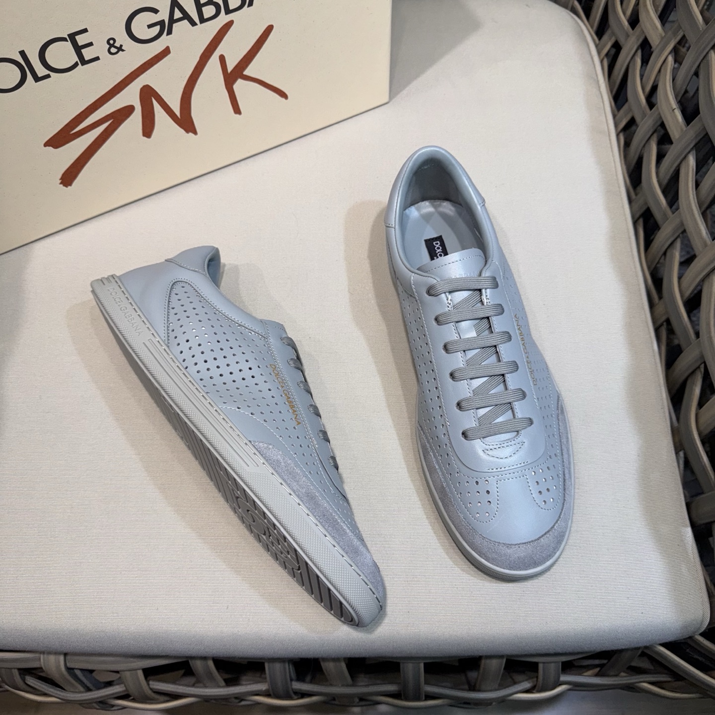 Dolce&Gabbana Men's Leather Sneakers - Breathable, Comfortable, and Stylish 4 i1744524982173 8870 0 2