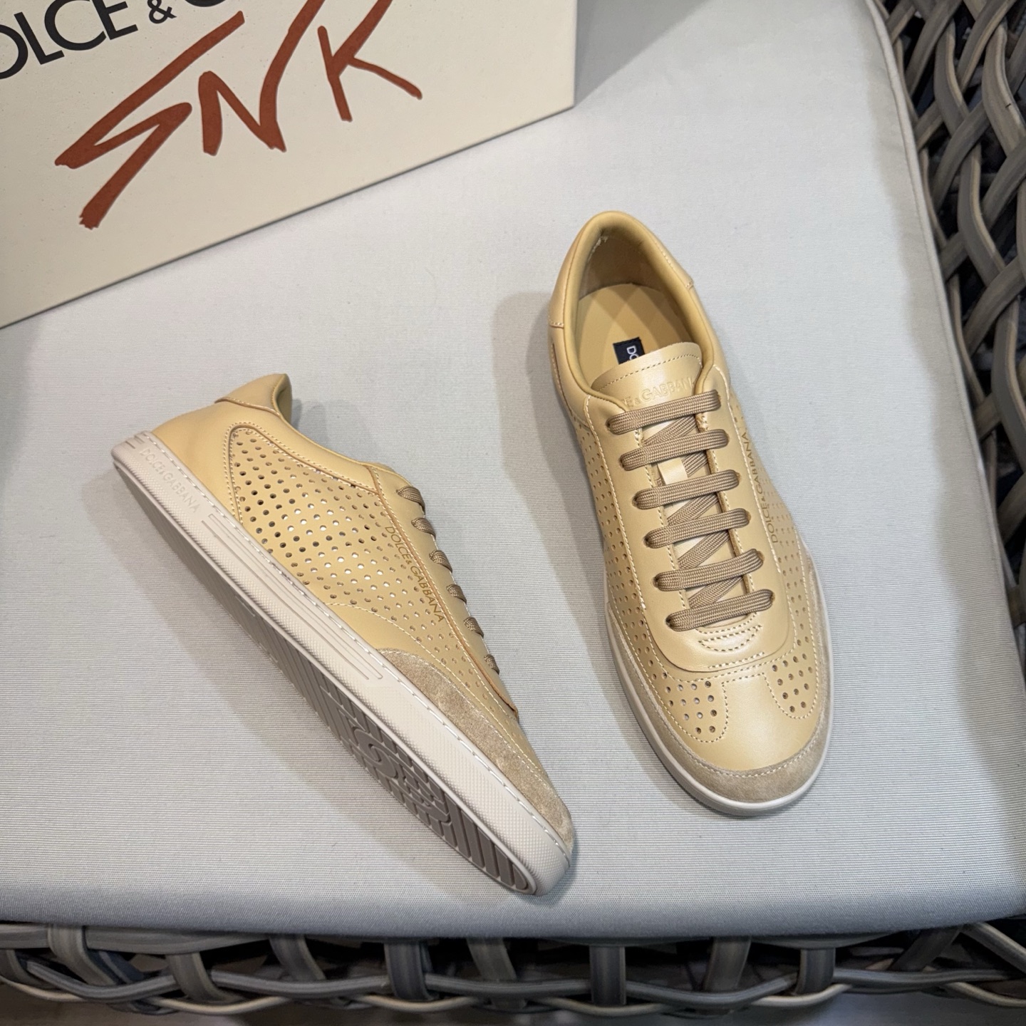 Dolce&Gabbana Men's Leather Casual Sneakers - Breathable and Comfortable 4 i1744524992686 9676 0 2