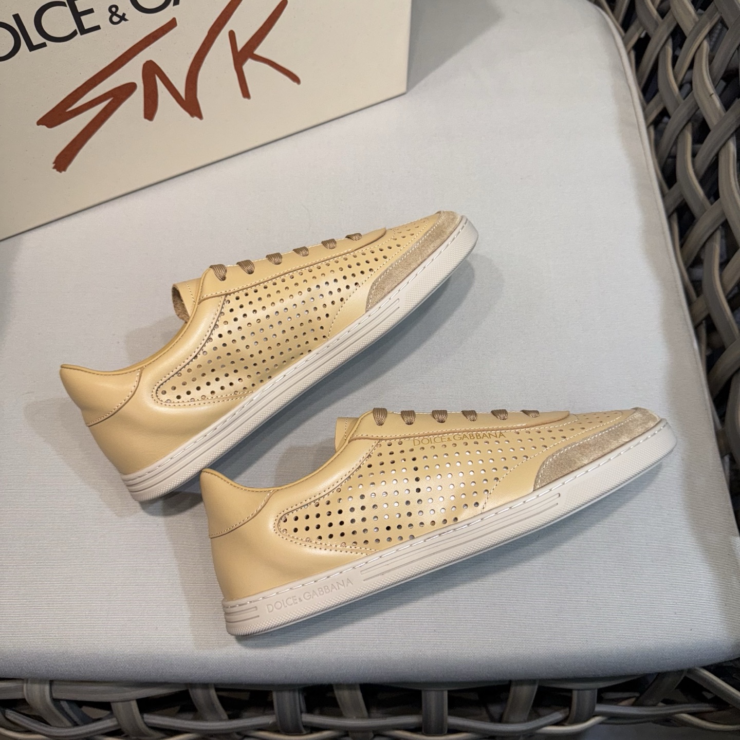 Dolce&Gabbana Men's Leather Casual Sneakers - Breathable and Comfortable 7 i1744524993261 2083 0 5