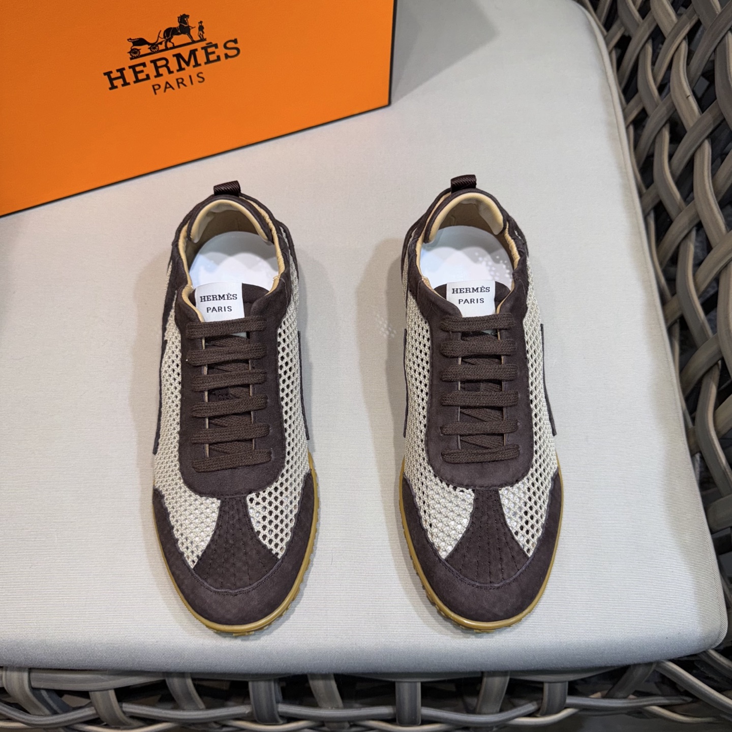 NO:278241,Herme*Jet Desert Shoes and Sneakers | Crochet and Nappa Leather Sneakers Decorative Contrast Patterns and Signature 