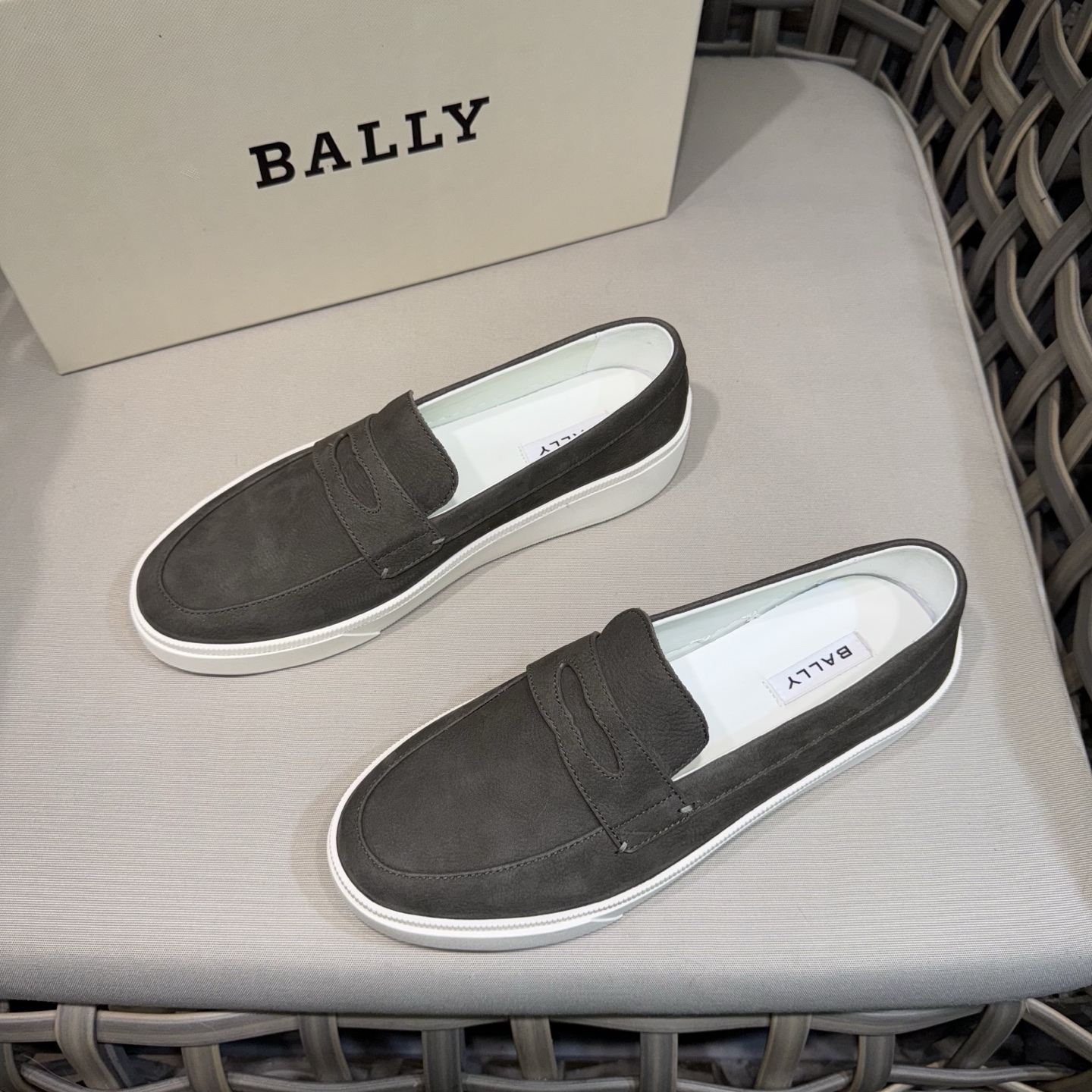 [Bally Men