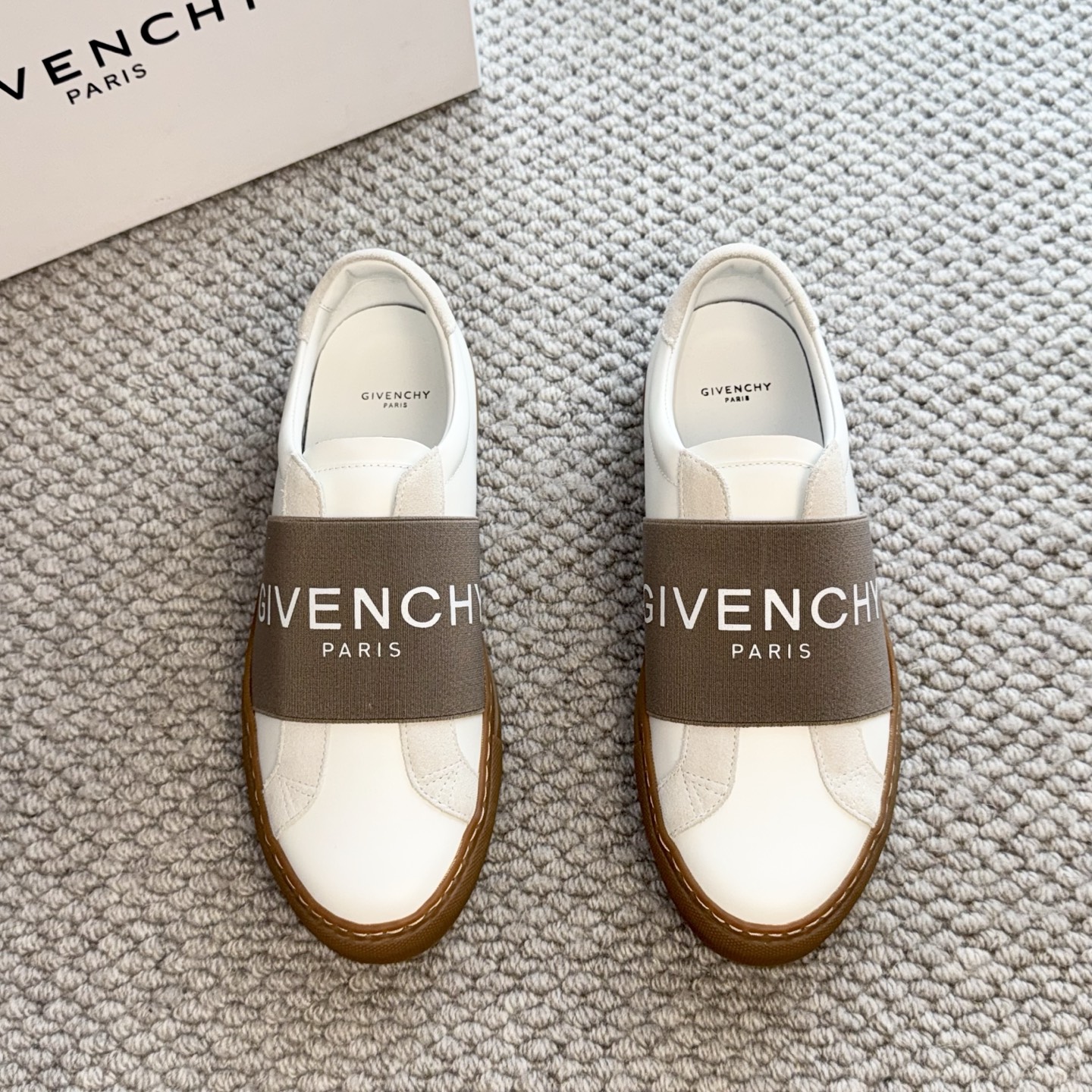 NO:778160,Givench*y～GVC classic couple's sneakers｜Buy ZP one-to-one production｜Original cowhide｜Super texture｜Elastic rubber band decoration｜Exclusive leather knot on the heel｜Original cover last with new mold｜Genuine molded TPU outsole｜Versatile style Comfortable upper foot Size38-44 (customized at 45.46),,givenchy,sneakers,cowhide19860909Givench*y～GVC经典情侣款运动鞋｜购买ZP一比一制作｜原版牛皮｜超有质感｜弹力橡筋装饰｜后跟专属皮革结扣｜原版套楦全新开模｜正版开模TPU大底｜百搭款式 上脚舒适 Size38-44（45.46定做）,,givenchy,sneakers,cowhide,Men's shoes