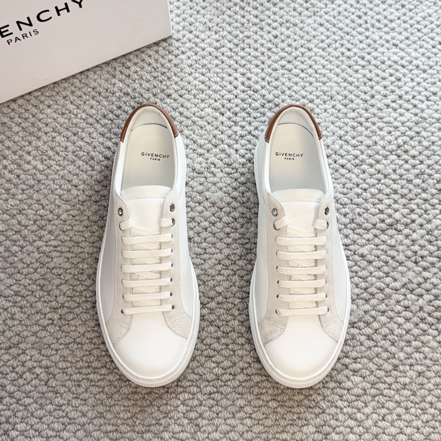 NO:778164,Givench*y～GVC classic sneakers｜Buy ZP one-to-one production｜Original cowhide｜Super texture｜Exclusive leather knot on the heel｜New original molding of the last cover｜Genuine molded TPU outsole｜Versatile style Comfortable upper foot Size38-44 (customized at 45.46),,givenchy,sneakers,cowhide19860909Givench*y～GVC经典运动鞋｜购买ZP一比一制作｜原版牛皮｜超有质感｜后跟专属皮革结扣｜原版套楦全新开模｜正版开模TPU大底｜百搭款式 上脚舒适 Size38-44（45.46定做）,,givenchy,sneakers,cowhide,Men's shoes