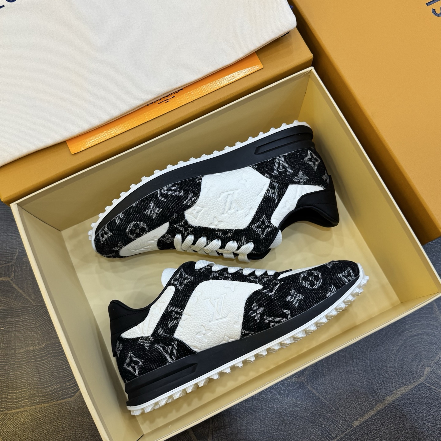 루이비통 신발 113496 Louis Vuitton Shoes