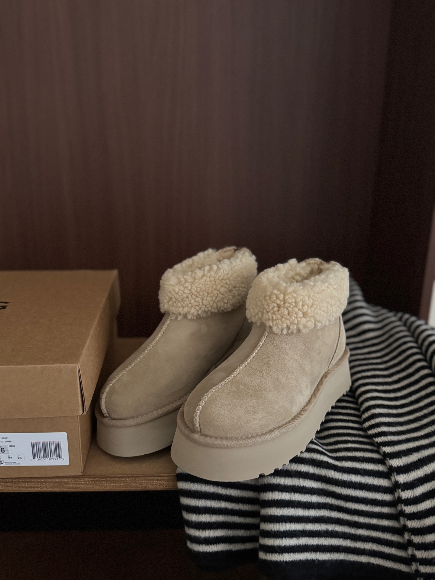 🔥UGG | 泰迪卷卷毛毛靴🐻可爱毛毛鞋穿这双毛毛靴拍照包出片的有木有你就是冬日里zui甜美的girl啦
