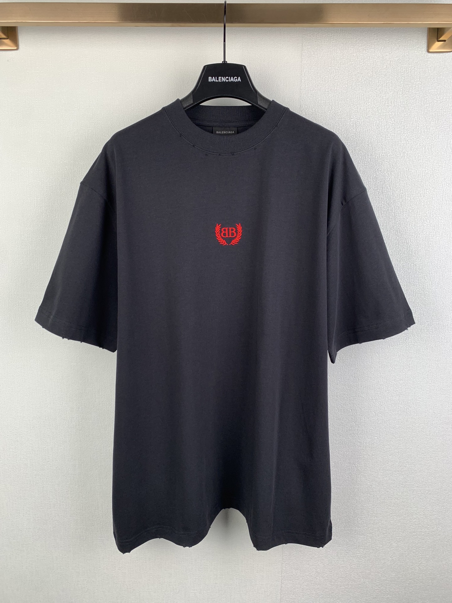 P120 BALENCIAGA/巴黎 刺绣双B麦穗字母短袖T恤 25ss新款麦穗胸前刺绣字母宽松版型T恤 男女同款 码数：XS.S.M.L