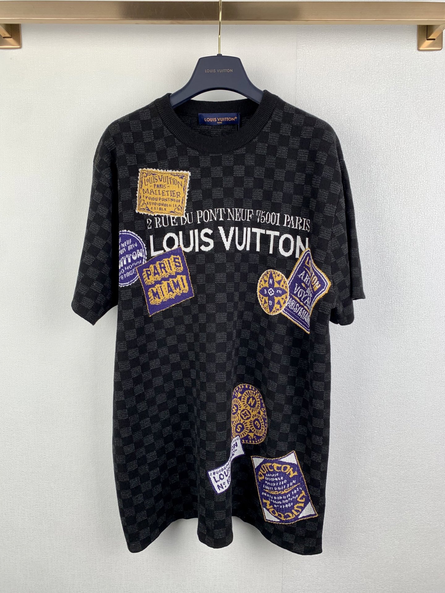 P165 LOUIS VUITTON Louis LV suéter a cuadros de manga corta Tela: textura de intarsia jacquard, tecnología: tecnología …