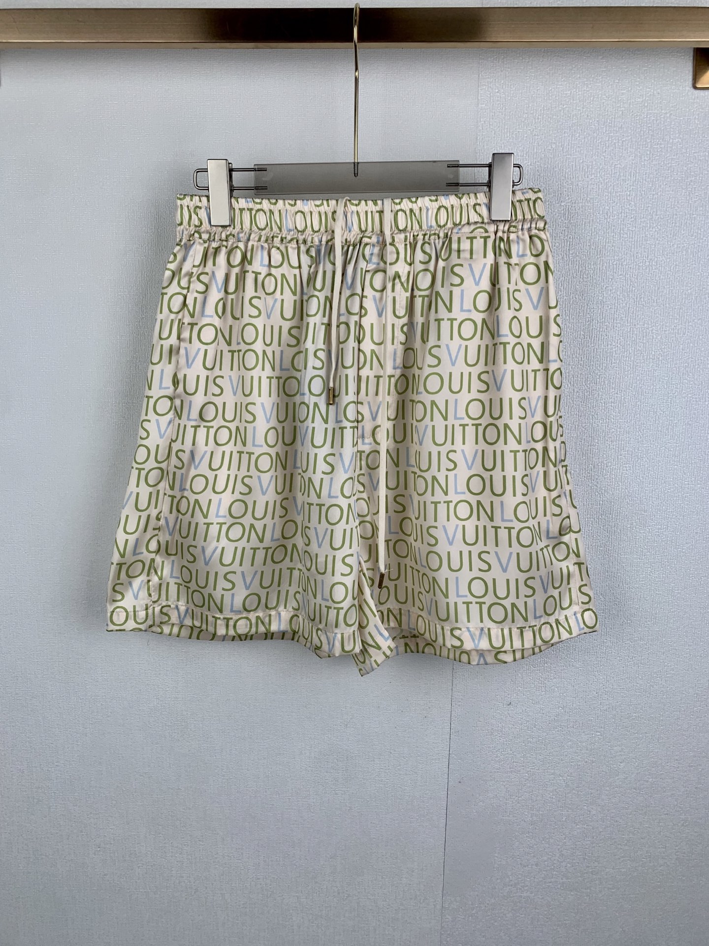 P175 LOUIS VUITTON/Louis LV Shorts casuales y pantalones de playa con letras estampadas. Tela: tela de algodón, proceso…