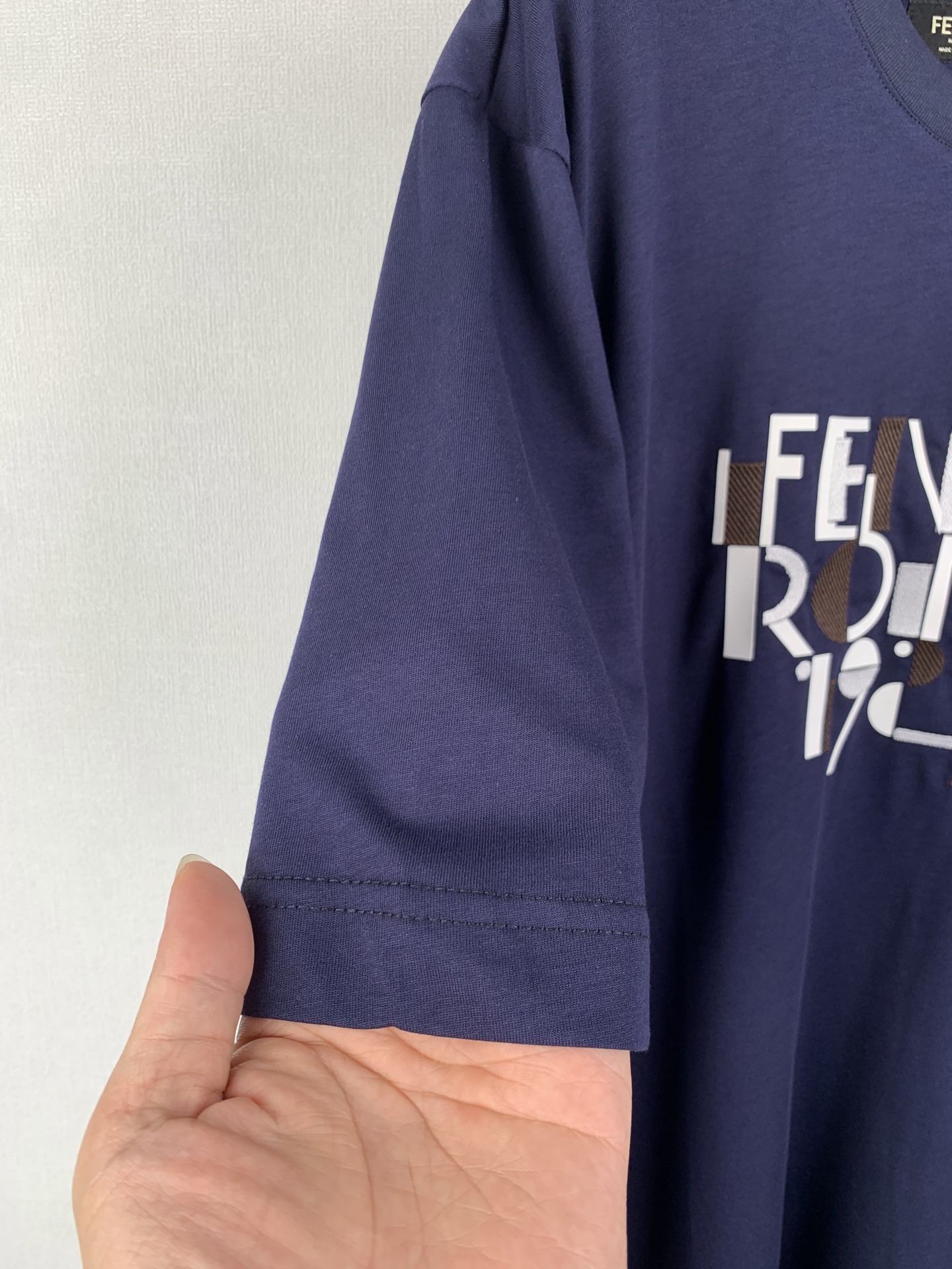 Fendi FENDI /芬迪刺绣烫图标识短袖T恤