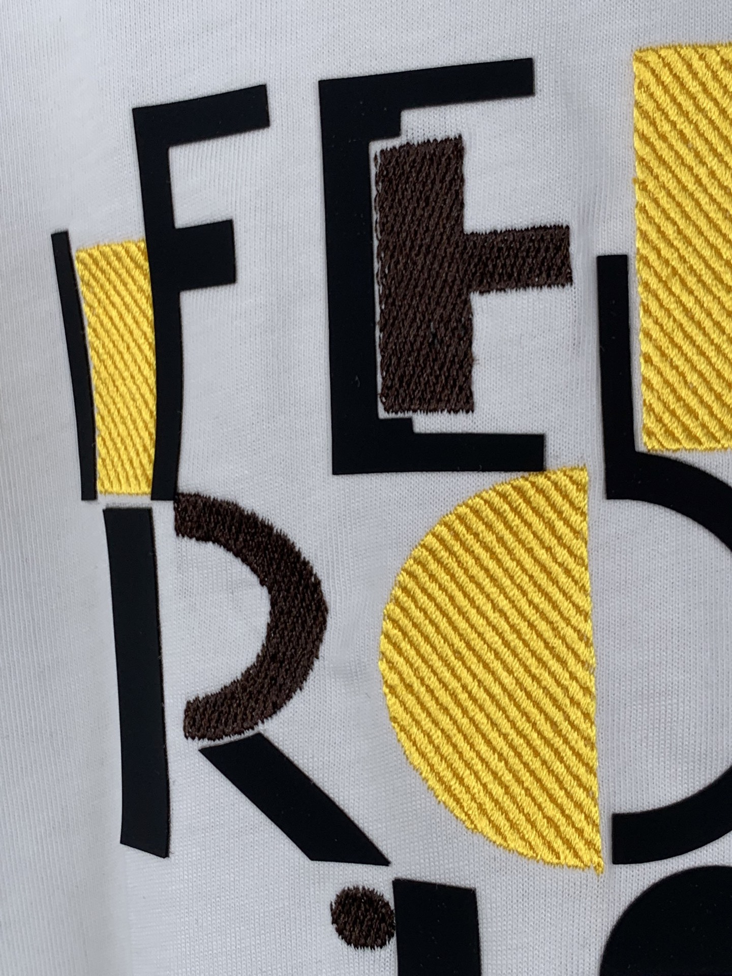 Fendi FENDI /芬迪刺绣烫图标识短袖T恤