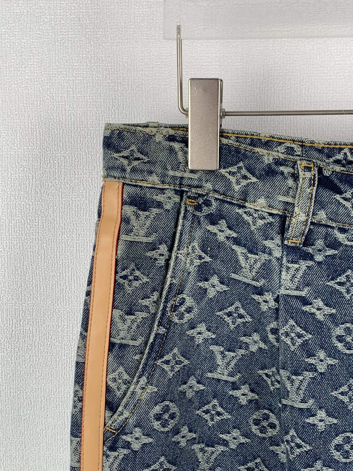 Louis Vuitton LOUIS VUITTON路易LV 提花装饰皮边牛仔长裤