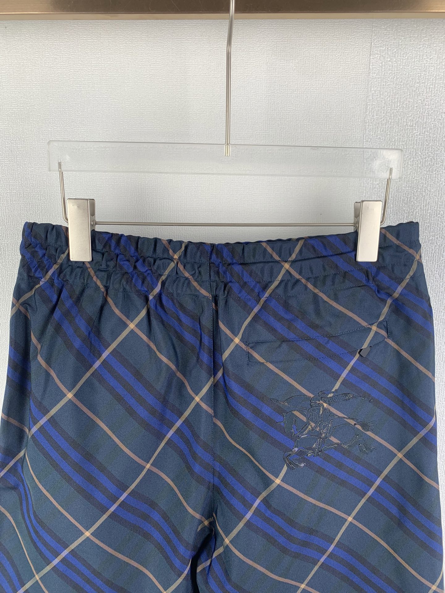 Burberry Burberry巴宝莉斜纹格战马绣花短裤