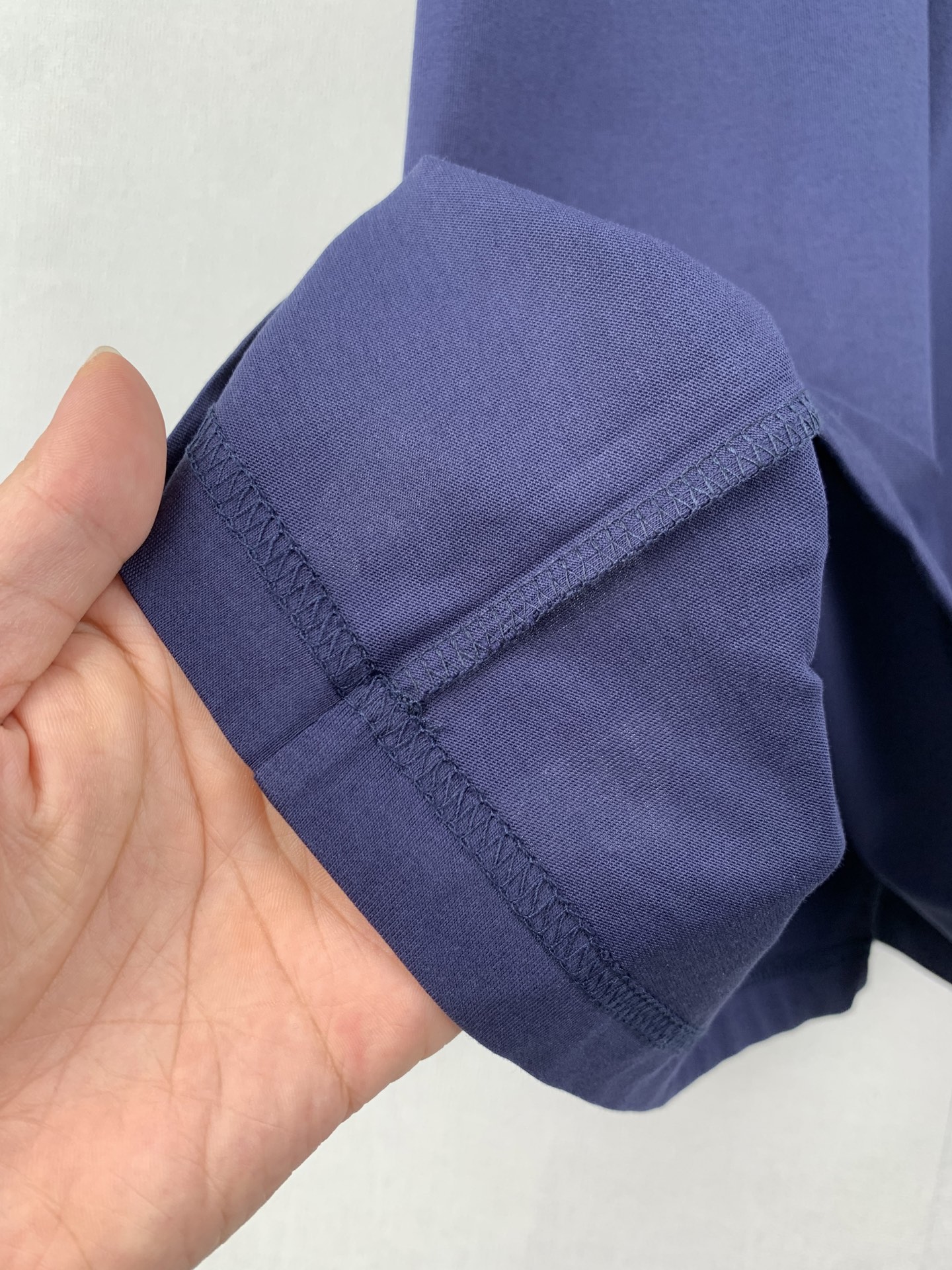 Louis Vuitton LOUIS VUITTON 路易 LV / 小蓝标刺绣标识短袖 T 恤