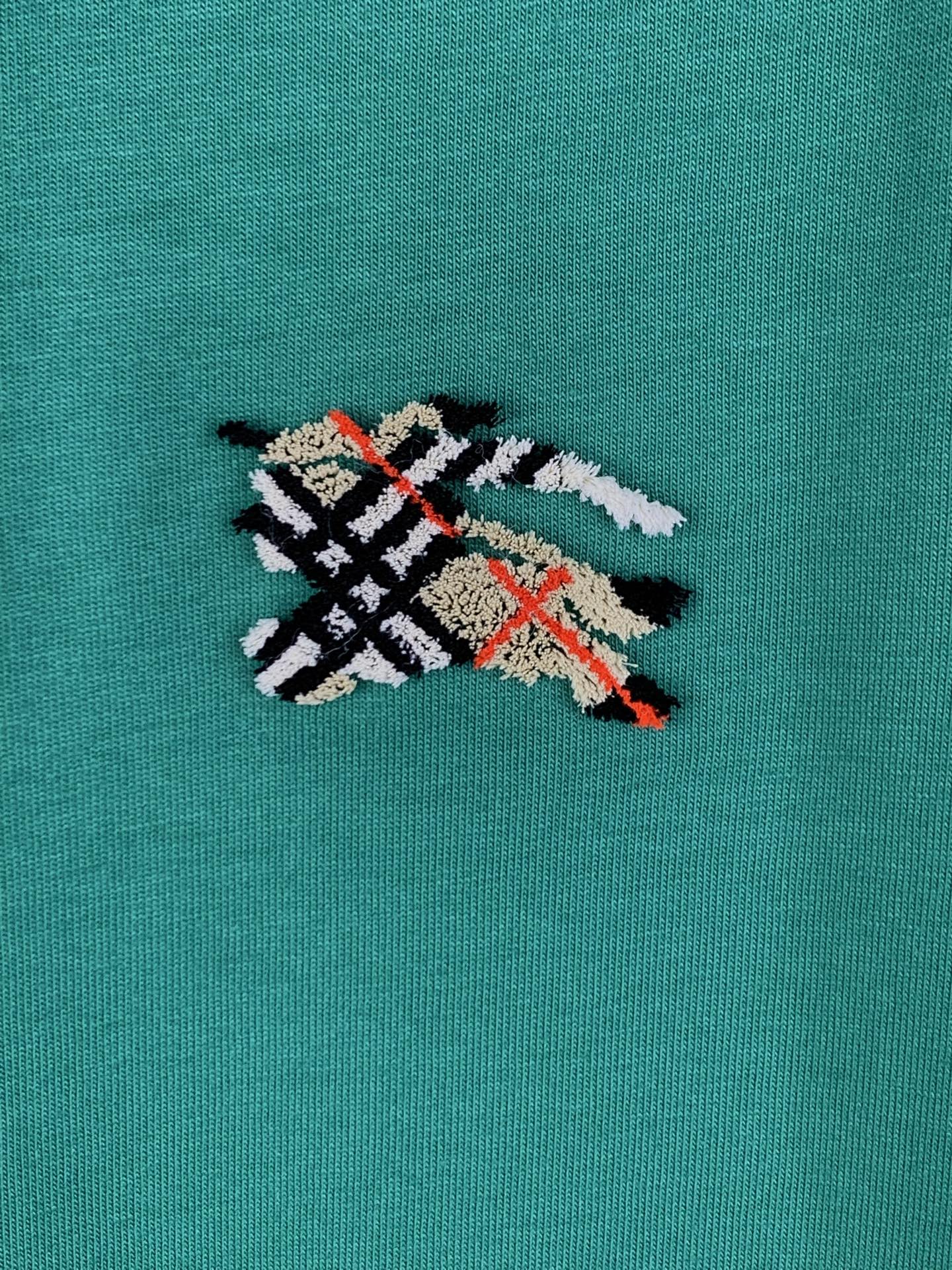 Burberry BURBERRY/巴宝莉 / 牙刷绣格纹徽标棉质短袖T恤