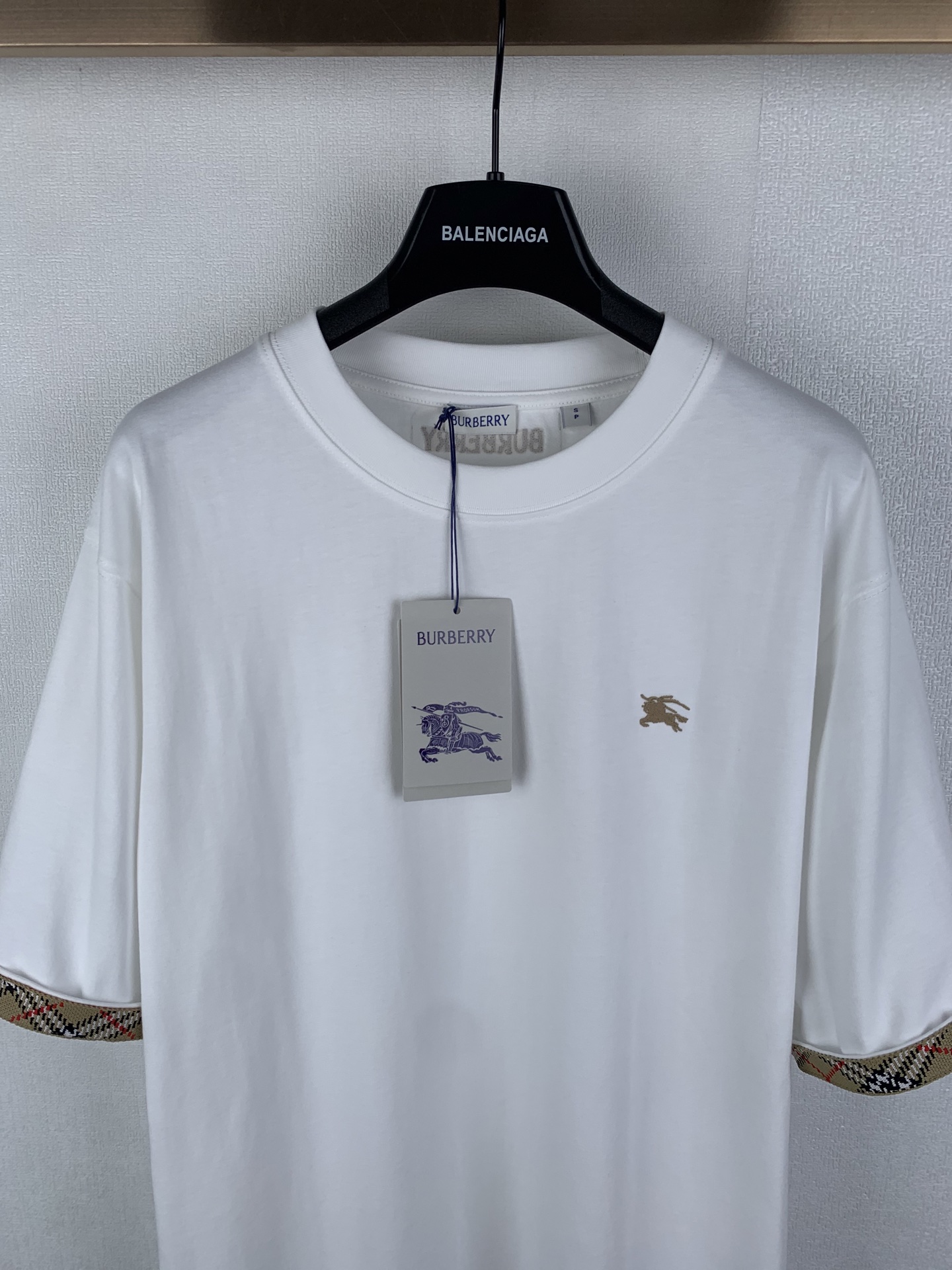 Burberry BURBERRY 巴宝莉 / 格纹袖口骑士小标棉质短袖T恤