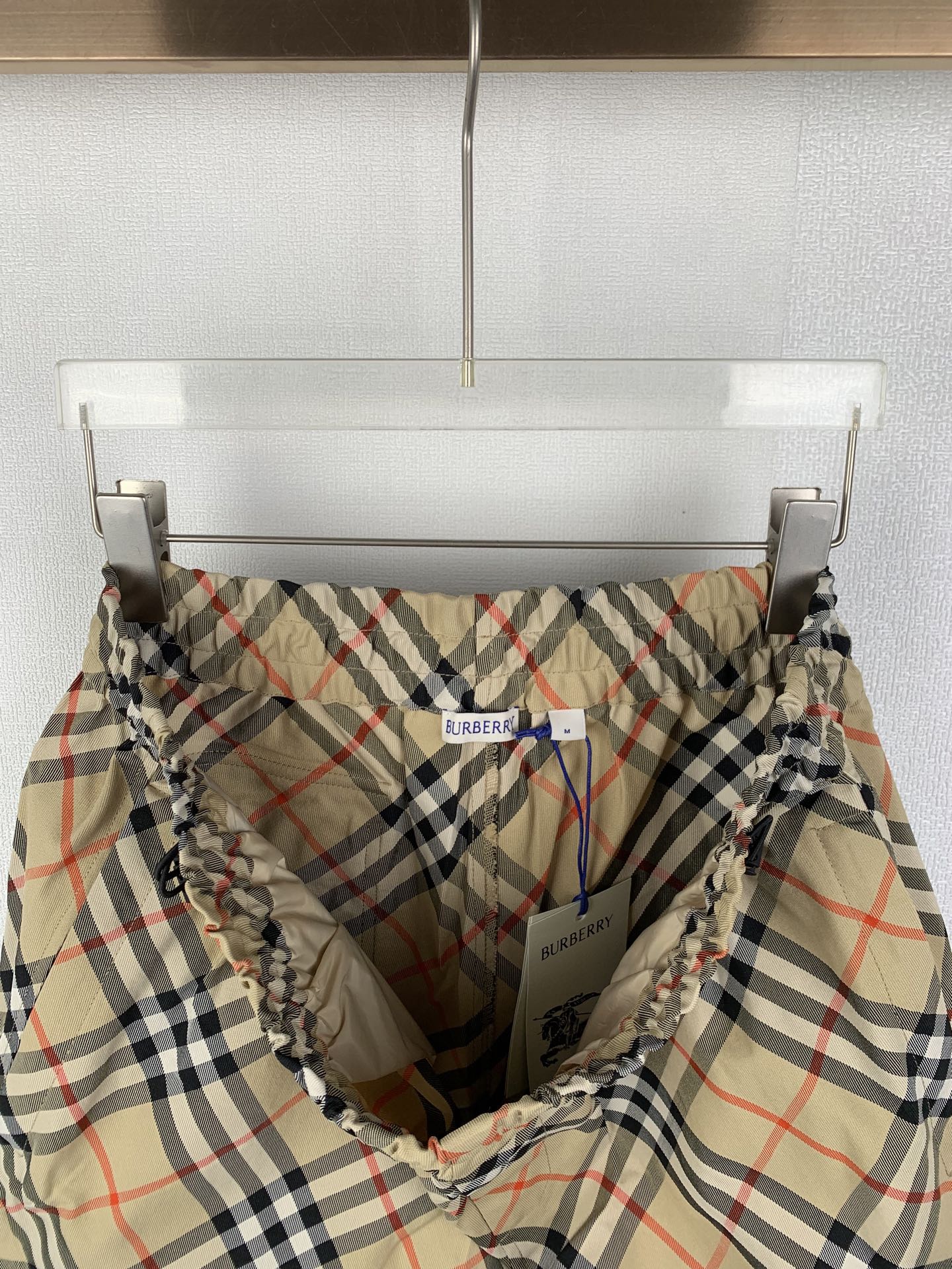 Burberry BURBERRY 巴宝莉 斜纹格战马绣花短裤双松紧扣翻盖贴袋