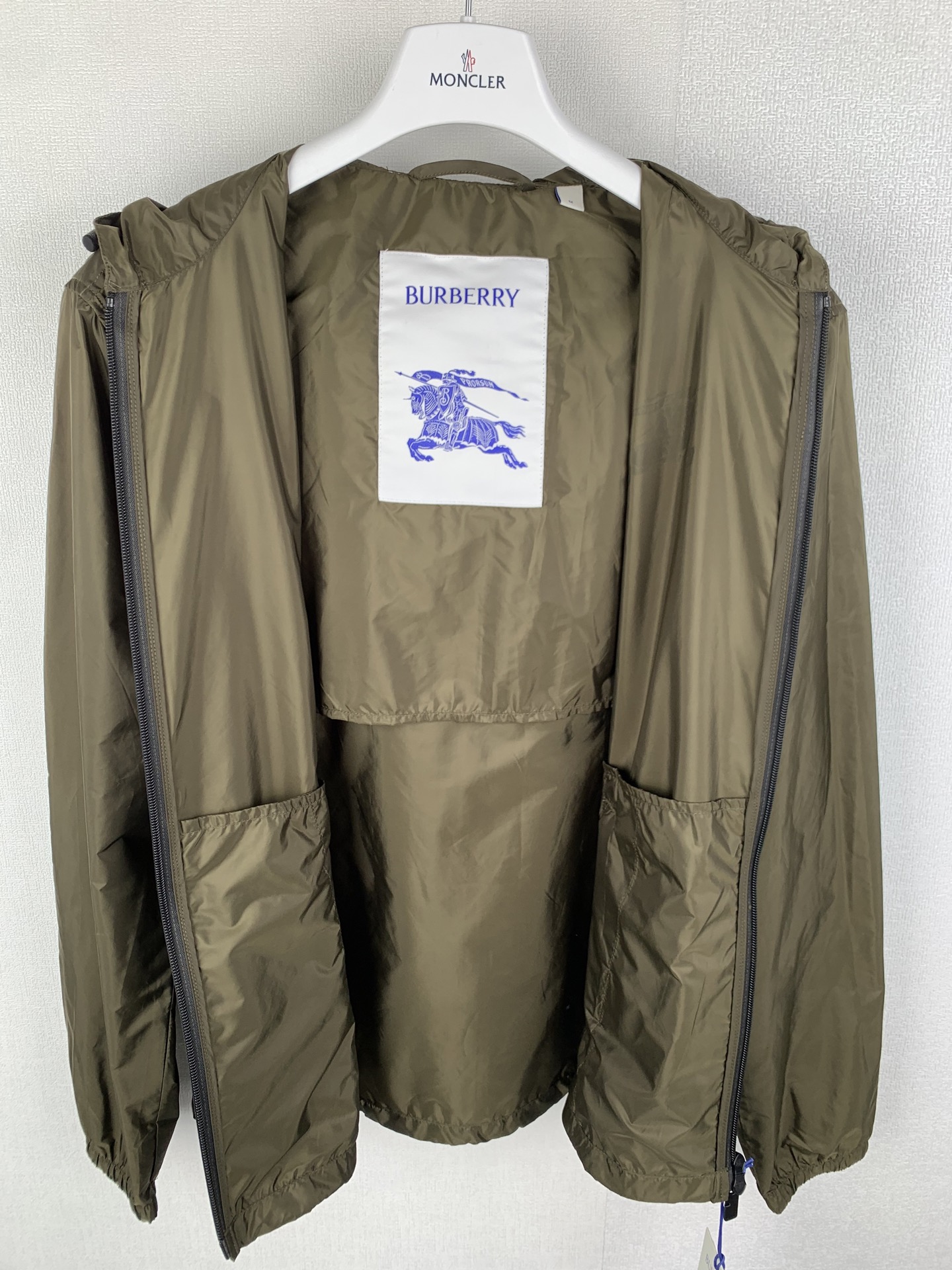 Burberry BURBERRY巴宝莉/马术印花连帽薄外套