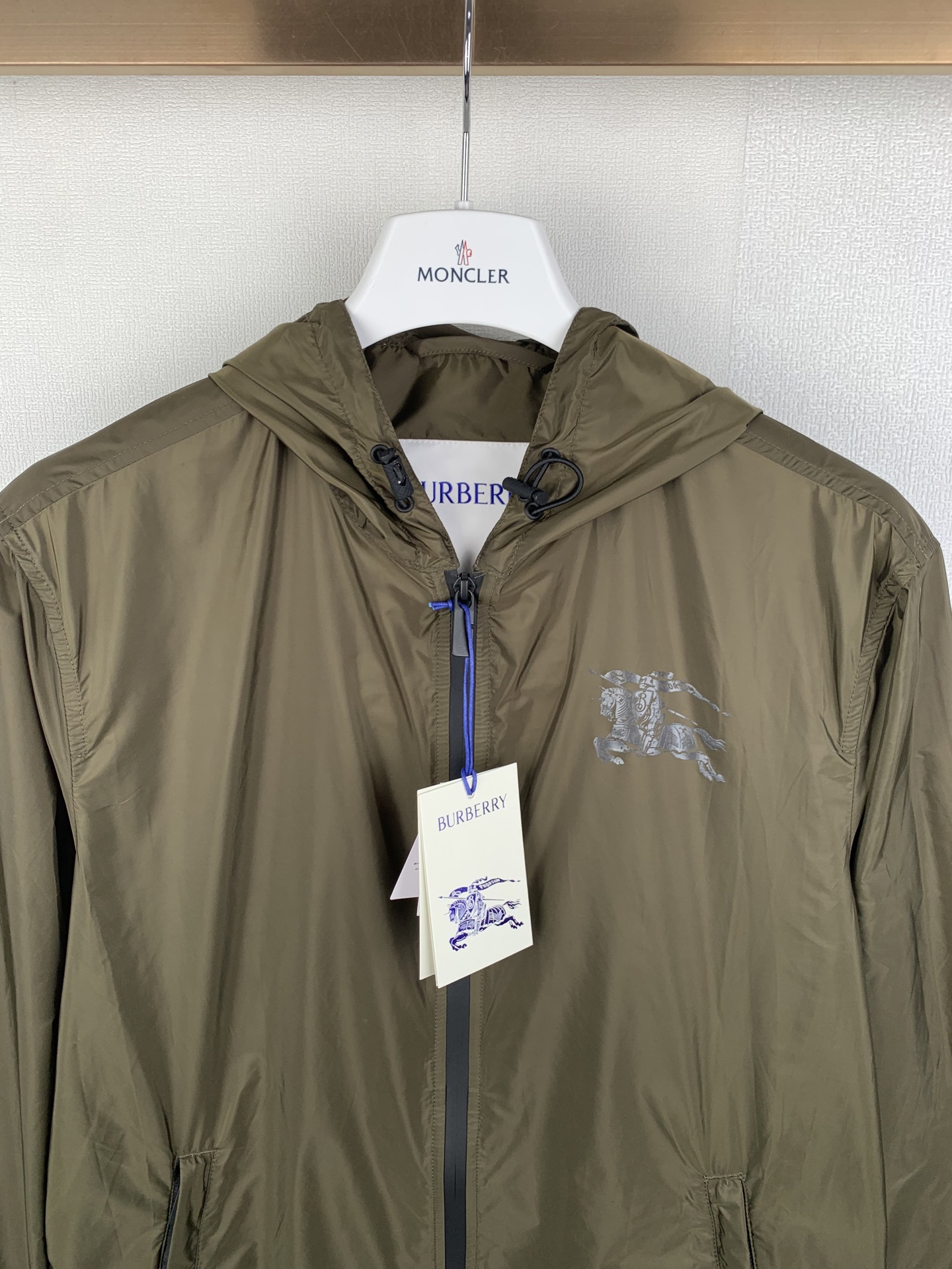 Burberry BURBERRY巴宝莉/马术印花连帽薄外套