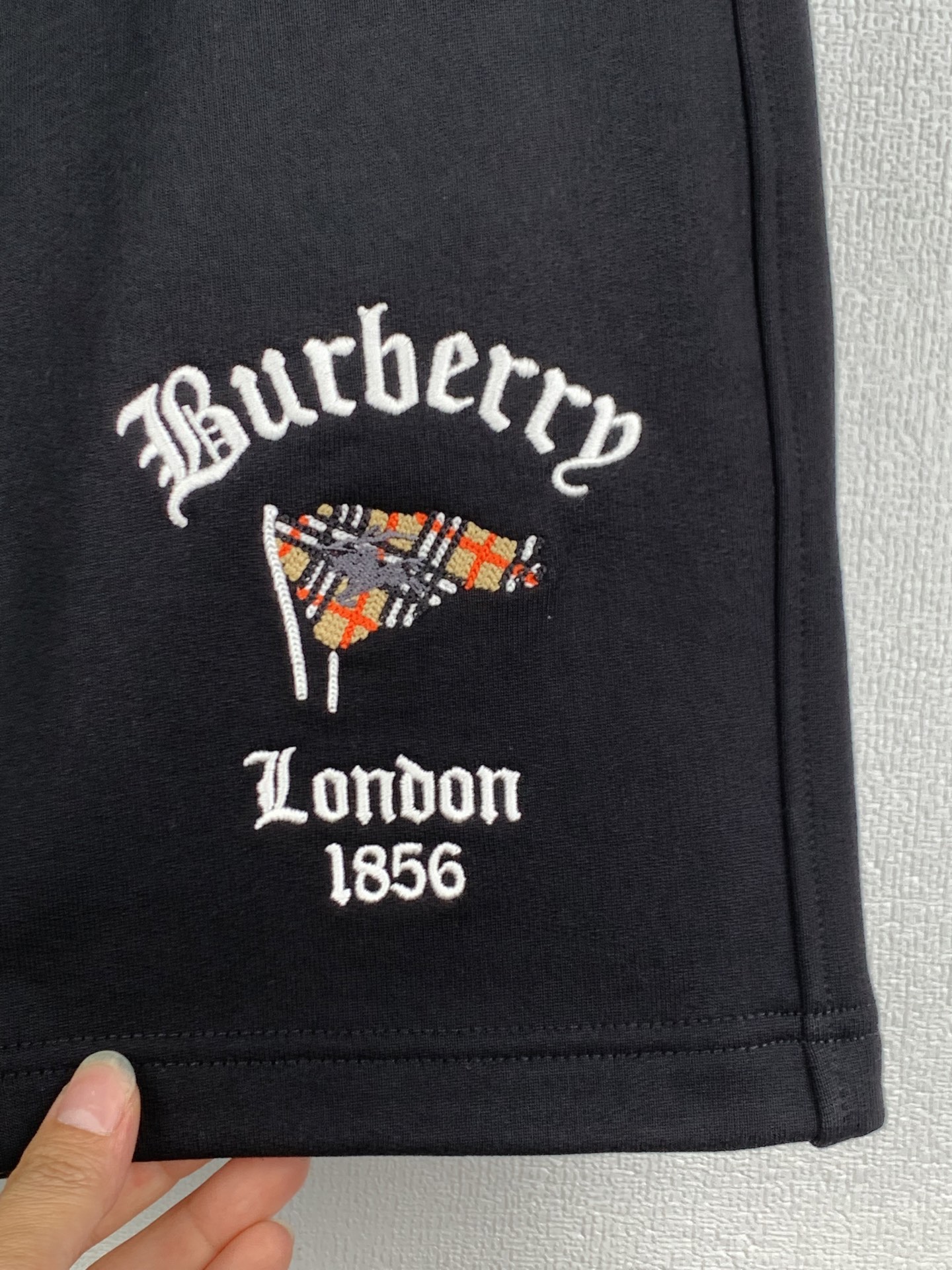 Burberry BURBERRY 巴宝莉 / 徽标长袖旗帜logo棉质休闲短裤