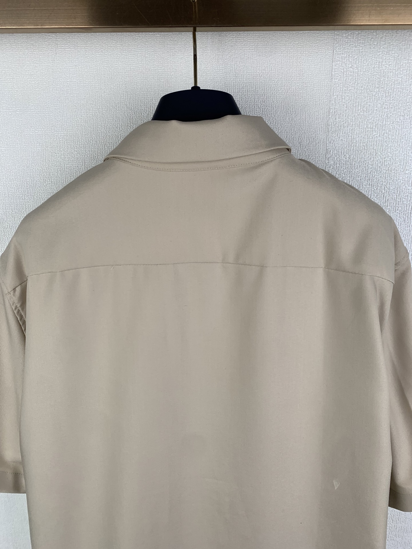 Louis Vuitton LOUIS VUITTON 路易 LV 26SS丝棉绒混纺开领标识衬衫