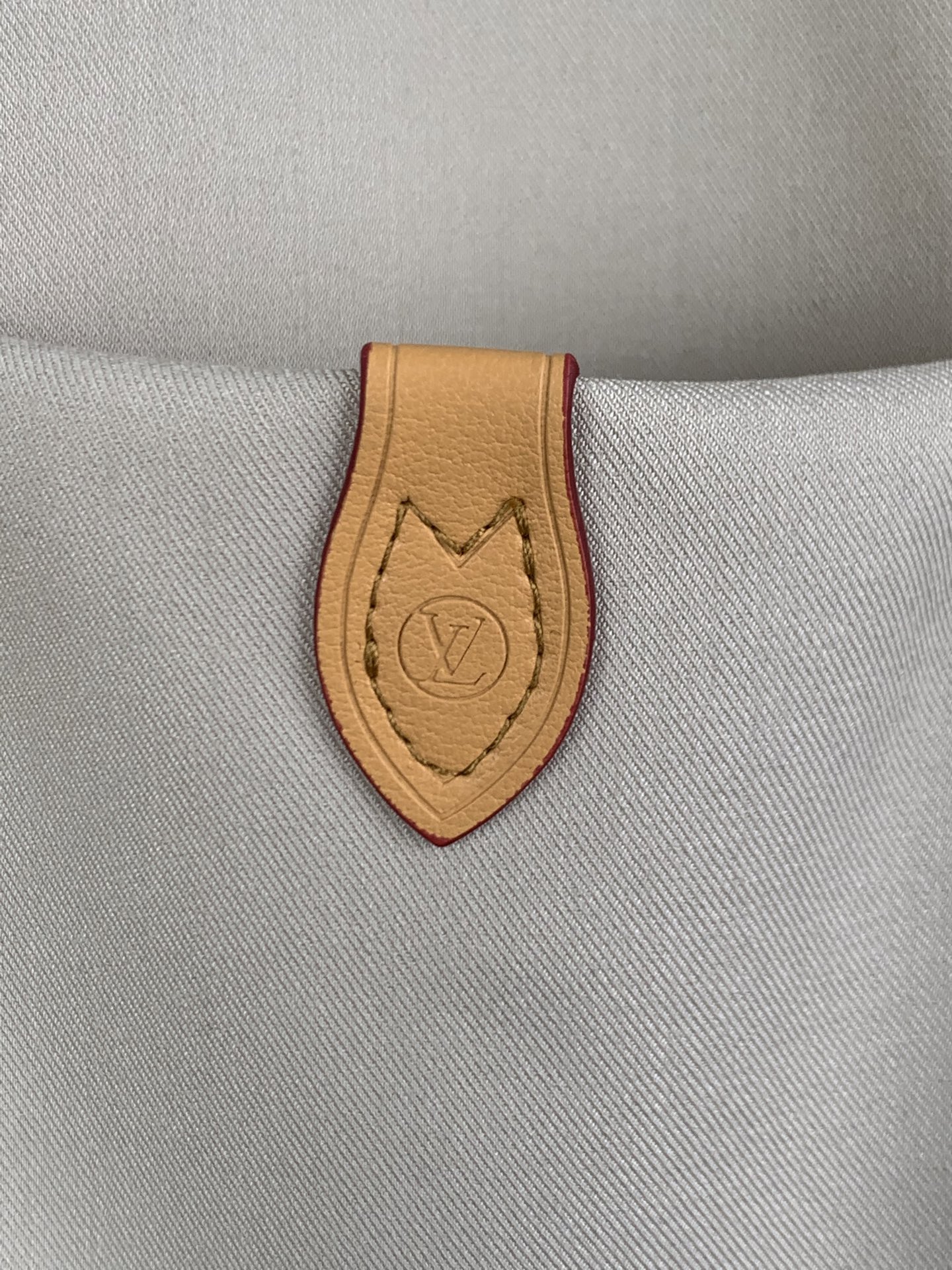 Louis Vuitton LOUIS VUITTON 路易 LV 26SS丝棉绒混纺开领标识衬衫