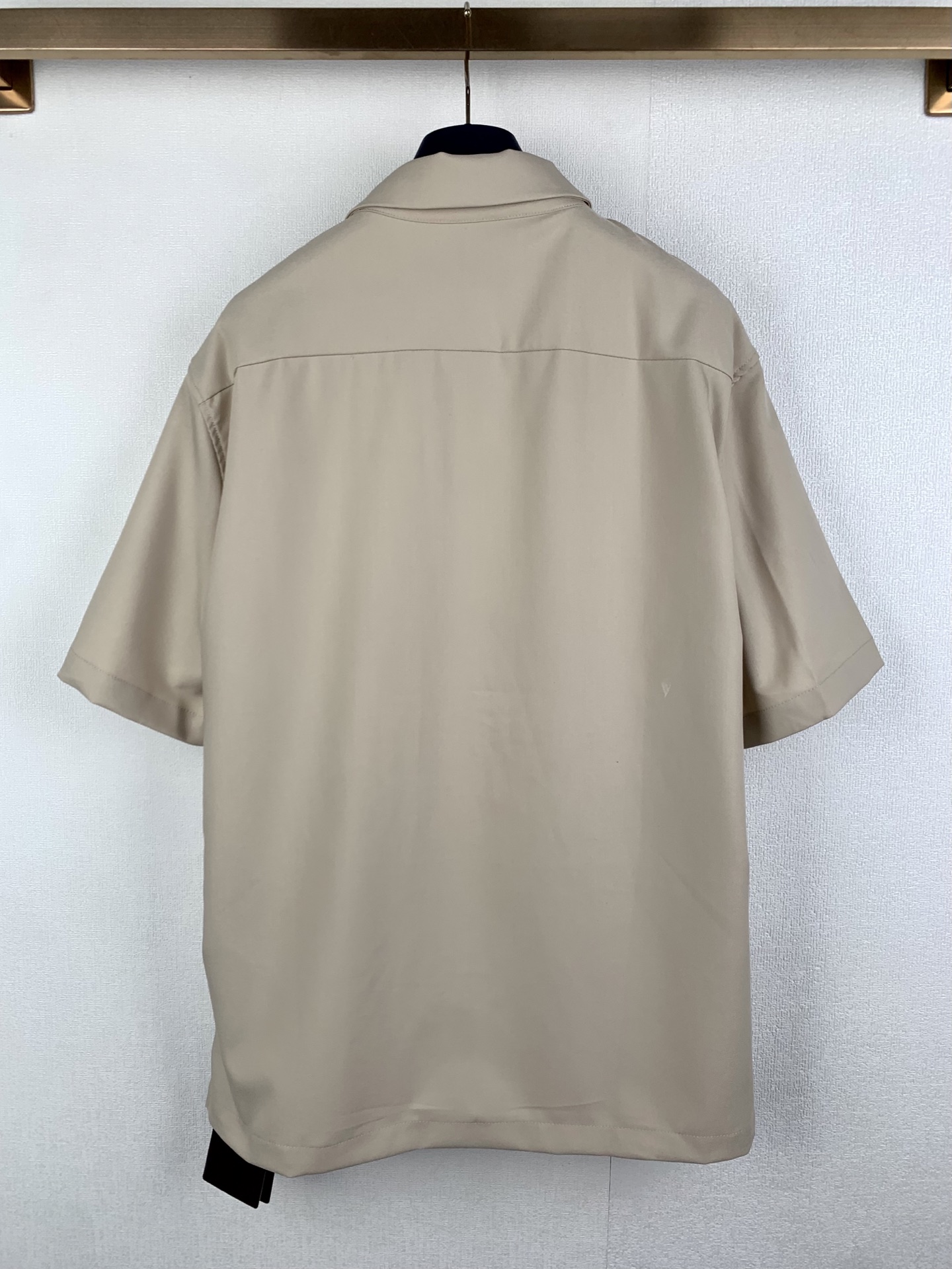 Louis Vuitton LOUIS VUITTON 路易 LV 26SS丝棉绒混纺开领标识衬衫