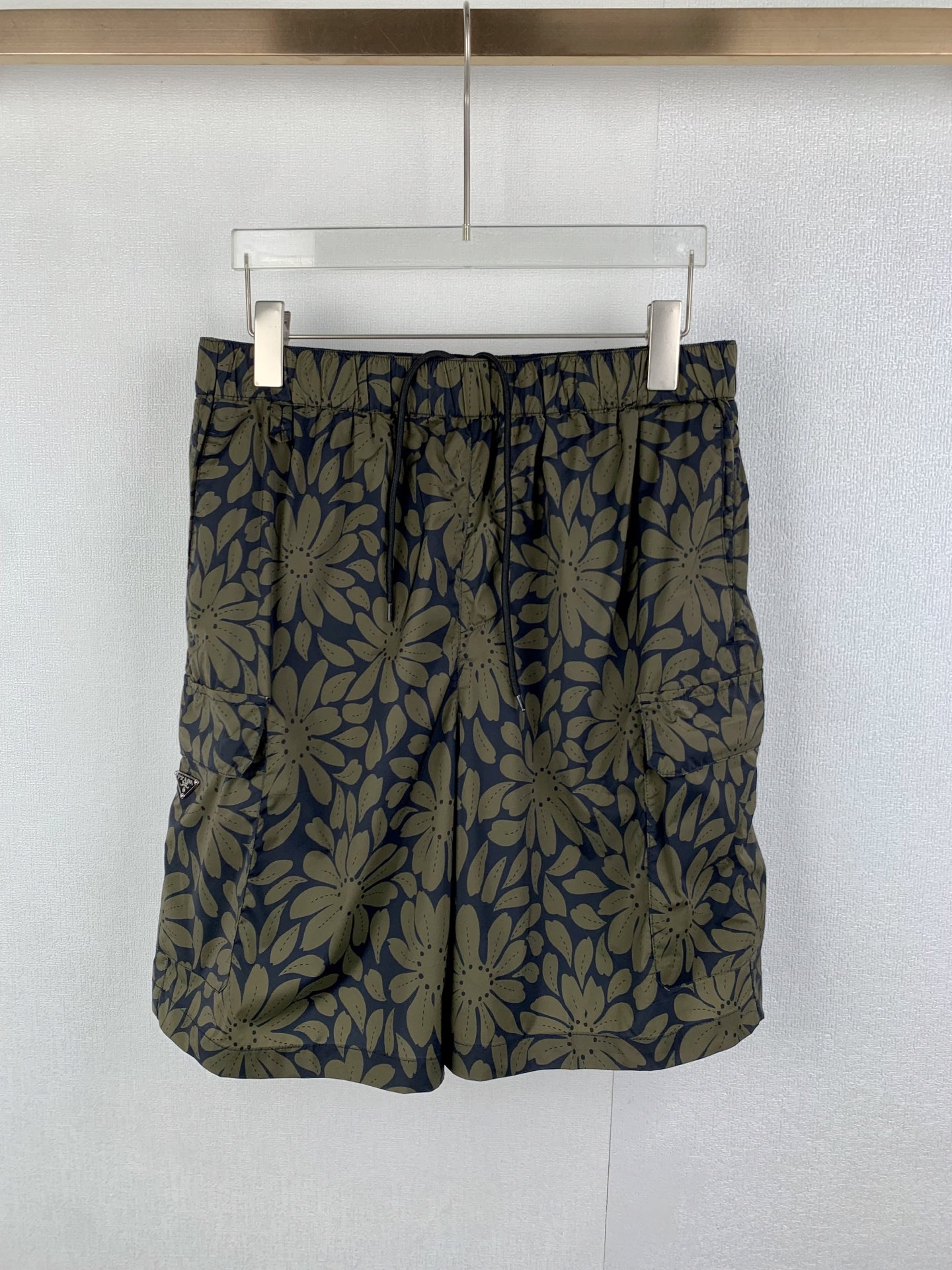 Prada PRADA/普拉达/花卉数码印花尼龙休闲短裤