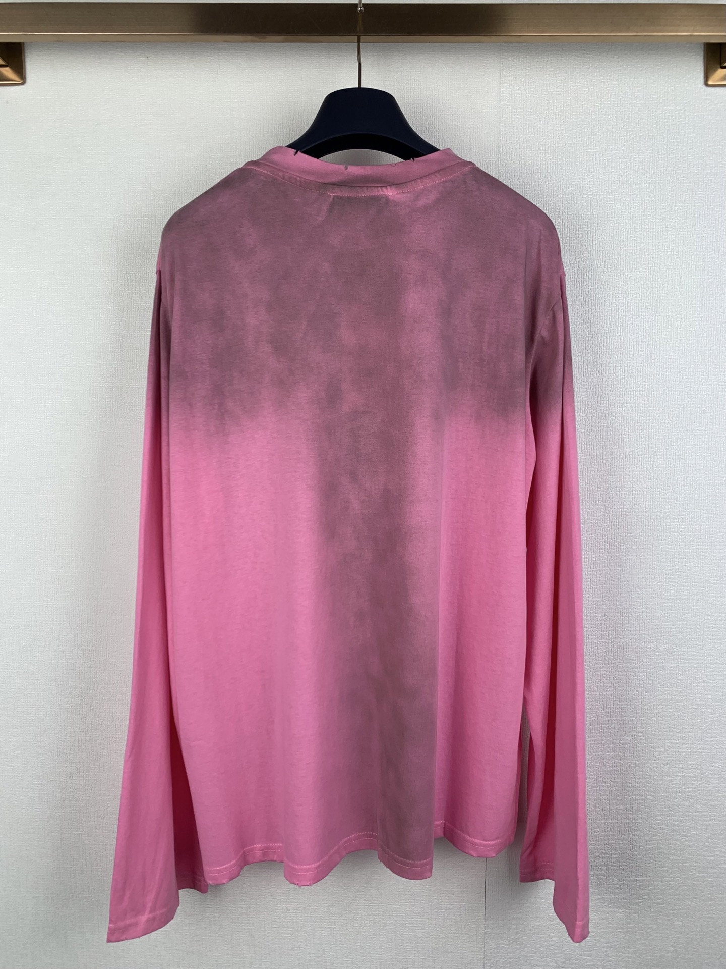 Acne Studios ACNE Studios 喷绘做旧印花徽标长袖T恤