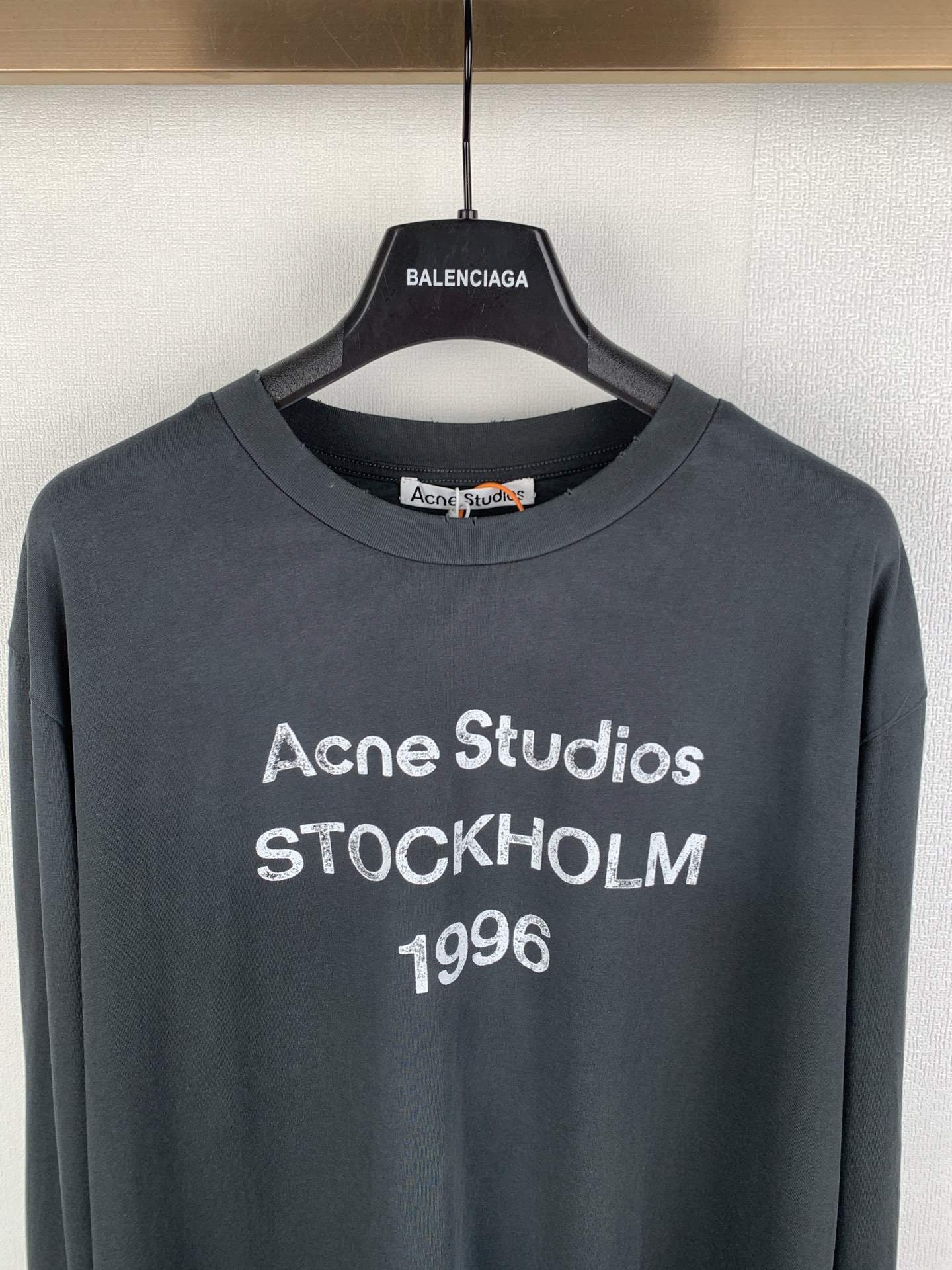 Acne Studios ACNE Studios 喷绘做旧印花徽标长袖T恤