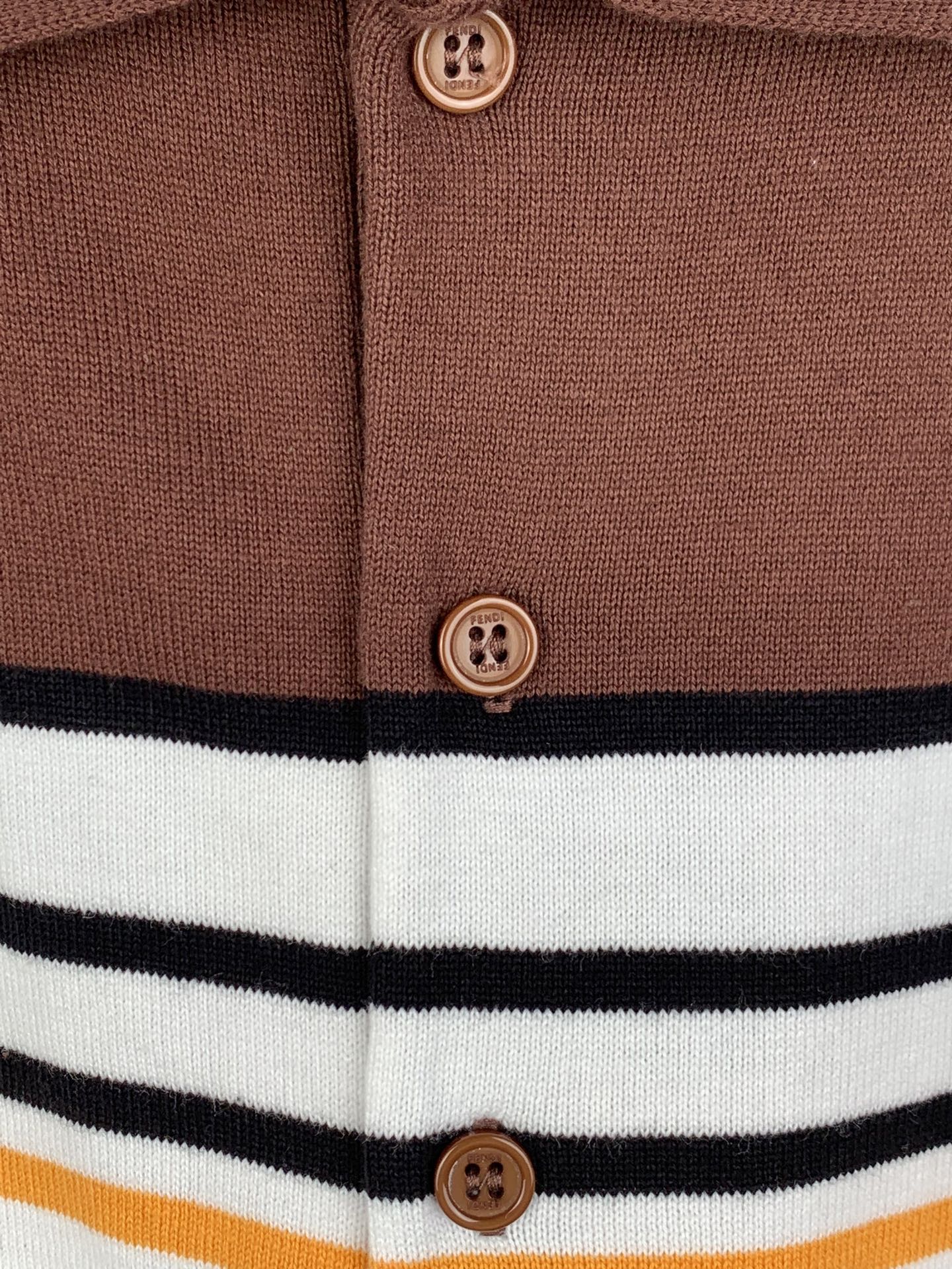 Fendi FENDI/芬迪 拼色条纹插肩袖提花FF针织POLO衫