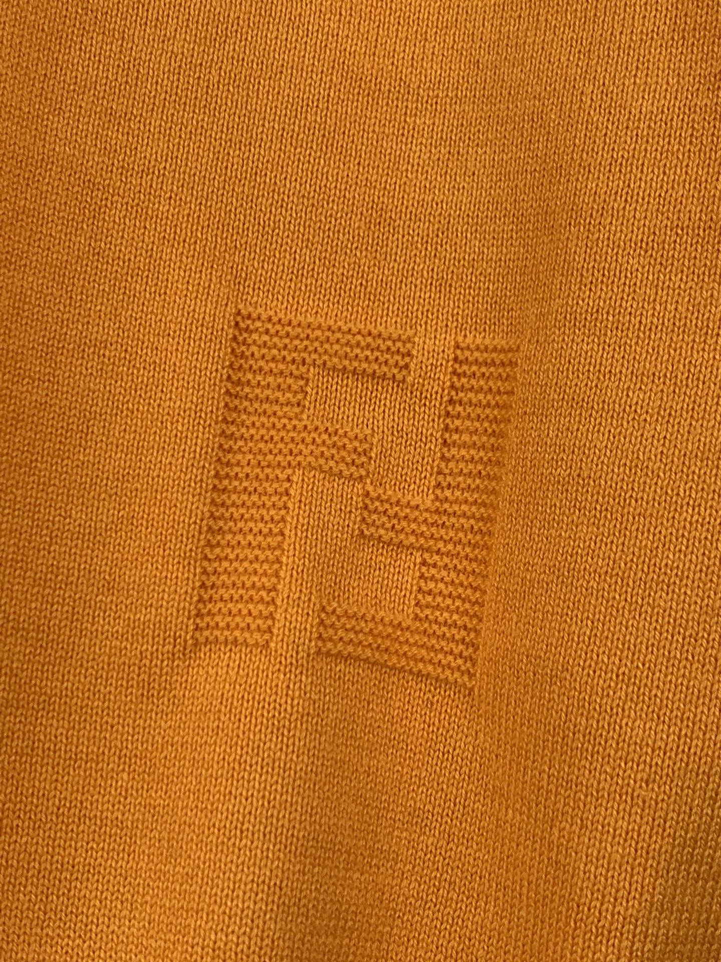 Fendi FENDI/芬迪 拼色条纹插肩袖提花FF针织POLO衫