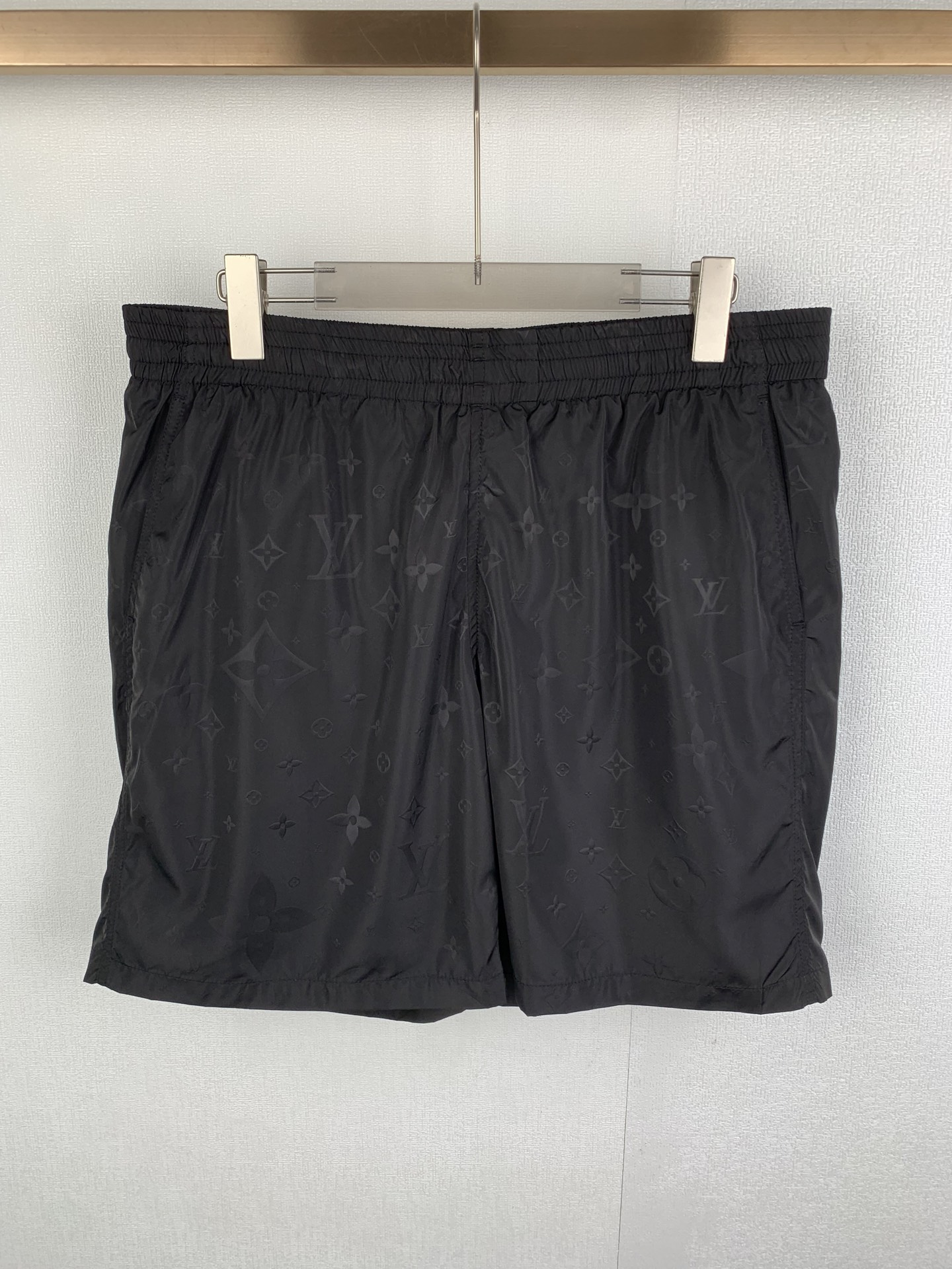 P130 【Nuevo color】 LOUIS VUITTON 路易 LV 26SS Shorts de playa con estampado completo y gofrado ultrasónico oscuro 【Nueve …