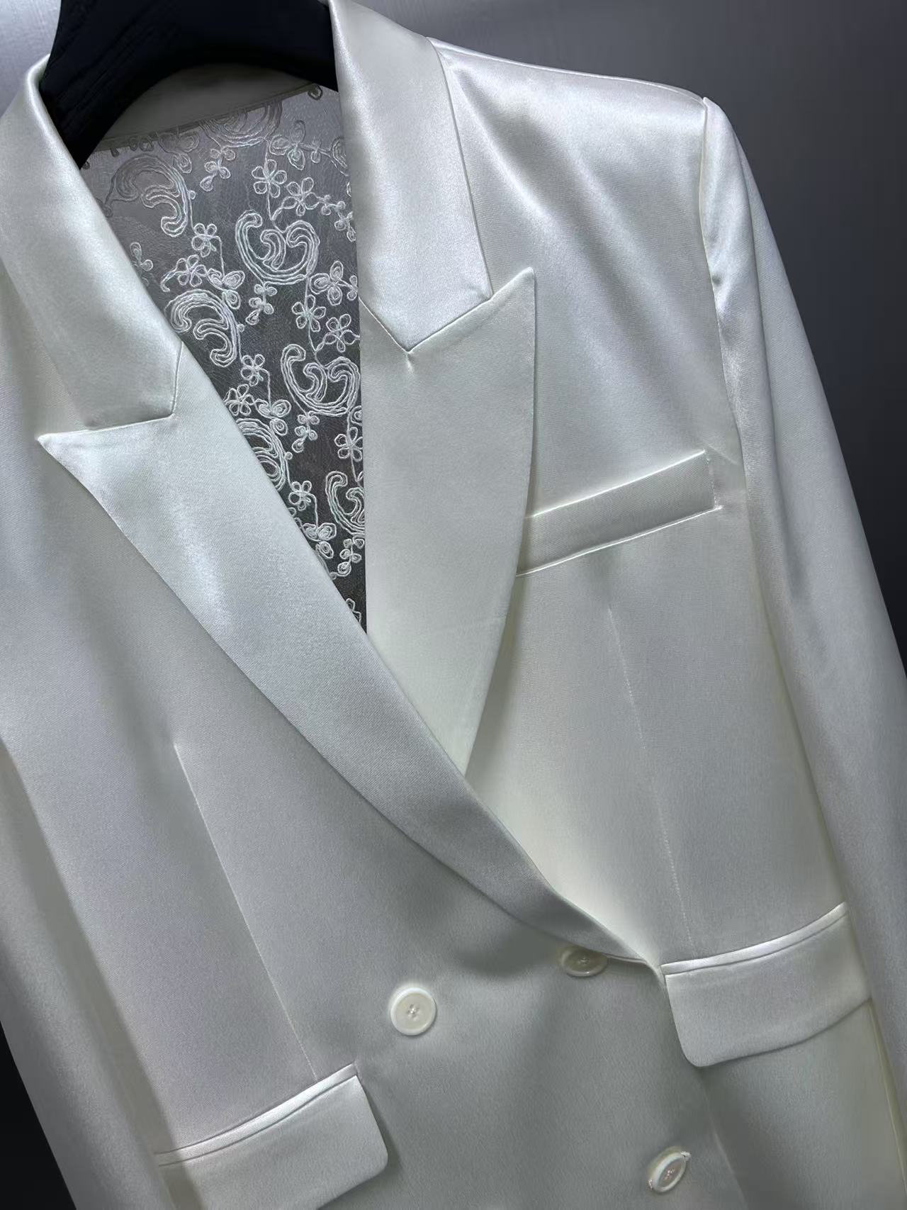 Yves Saint Laurent White Lace-Back Blazer - Pearl Luster, Stunning Design 5 i1745468149488 6401 0 3
