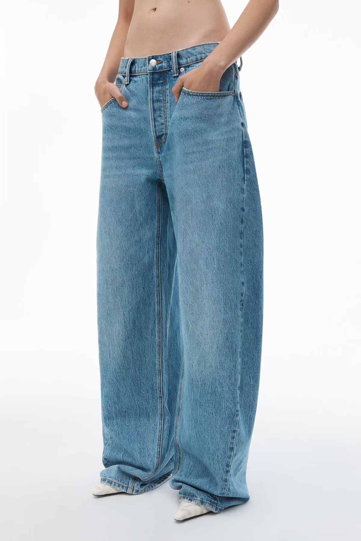 NO:314364,[Love] New [Love]!  Latest AW 25NEW Rhinestone Hot Diamond Contour Washing Jeans. Size SML., jeans,alexander wang19860909[爱心]新款[爱心]！最新AW 25NEW 水钻烫钻廓型洗水牛仔裤.尺码SML.,,jeans,alexander wang,Women's clothing