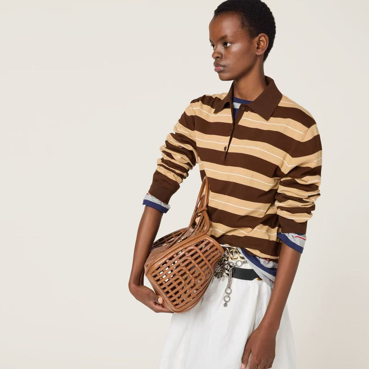 NO:426824,[Love] New [Love]!  Latest MIU 25NEW Striped Knitted POLO Top. Size SML..,,miumiu,alexander wang19860909[爱心]新款[爱心]！最新MIU 25NEW 条纹针织POLO上衣.尺码SML..,,miumiu,alexander wang,Women's clothing