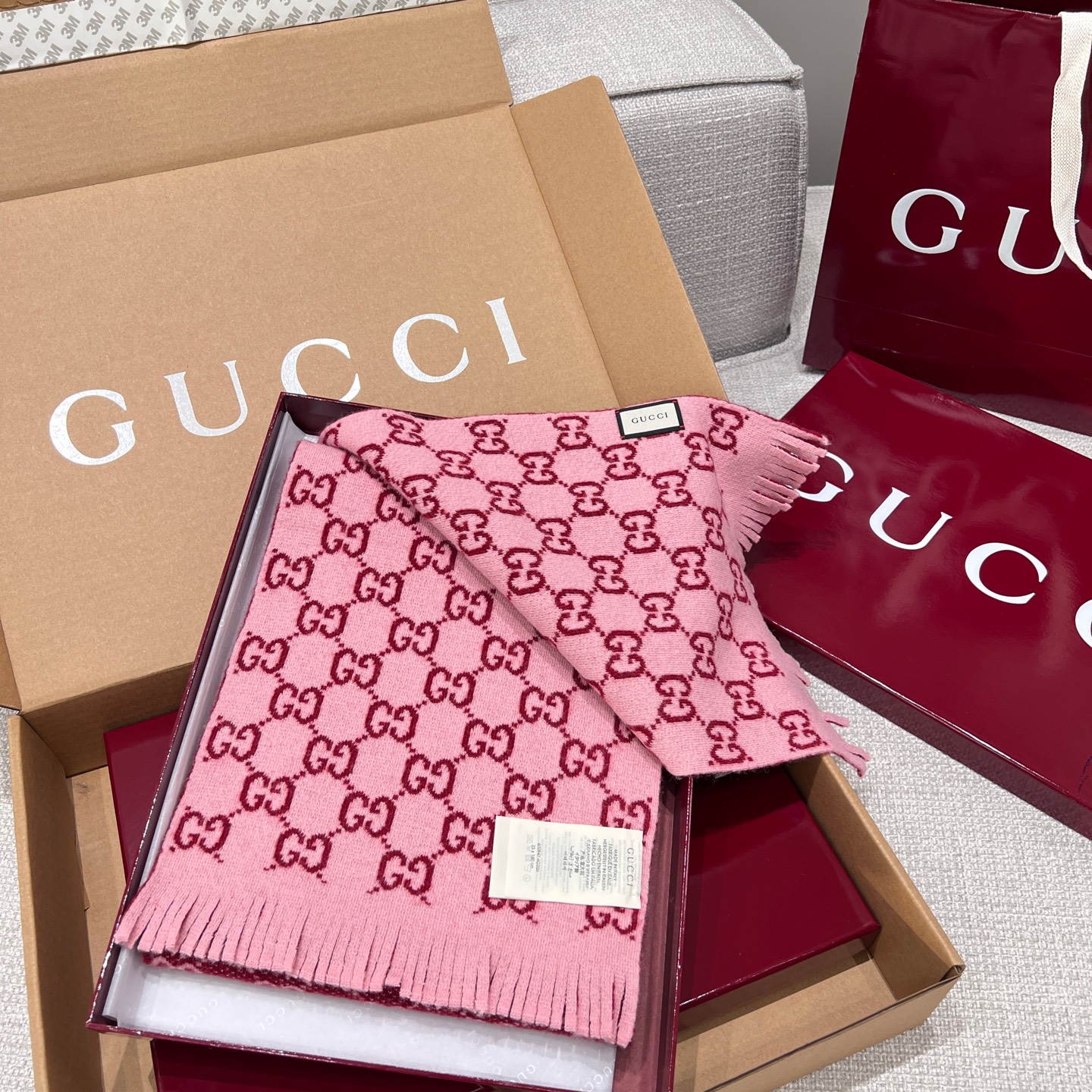 Gucci Pink Wool Scarf with GG Jacquard, 25x180cm, Double-Sided Color Contrast 9 i1736621799287 8829 0 7