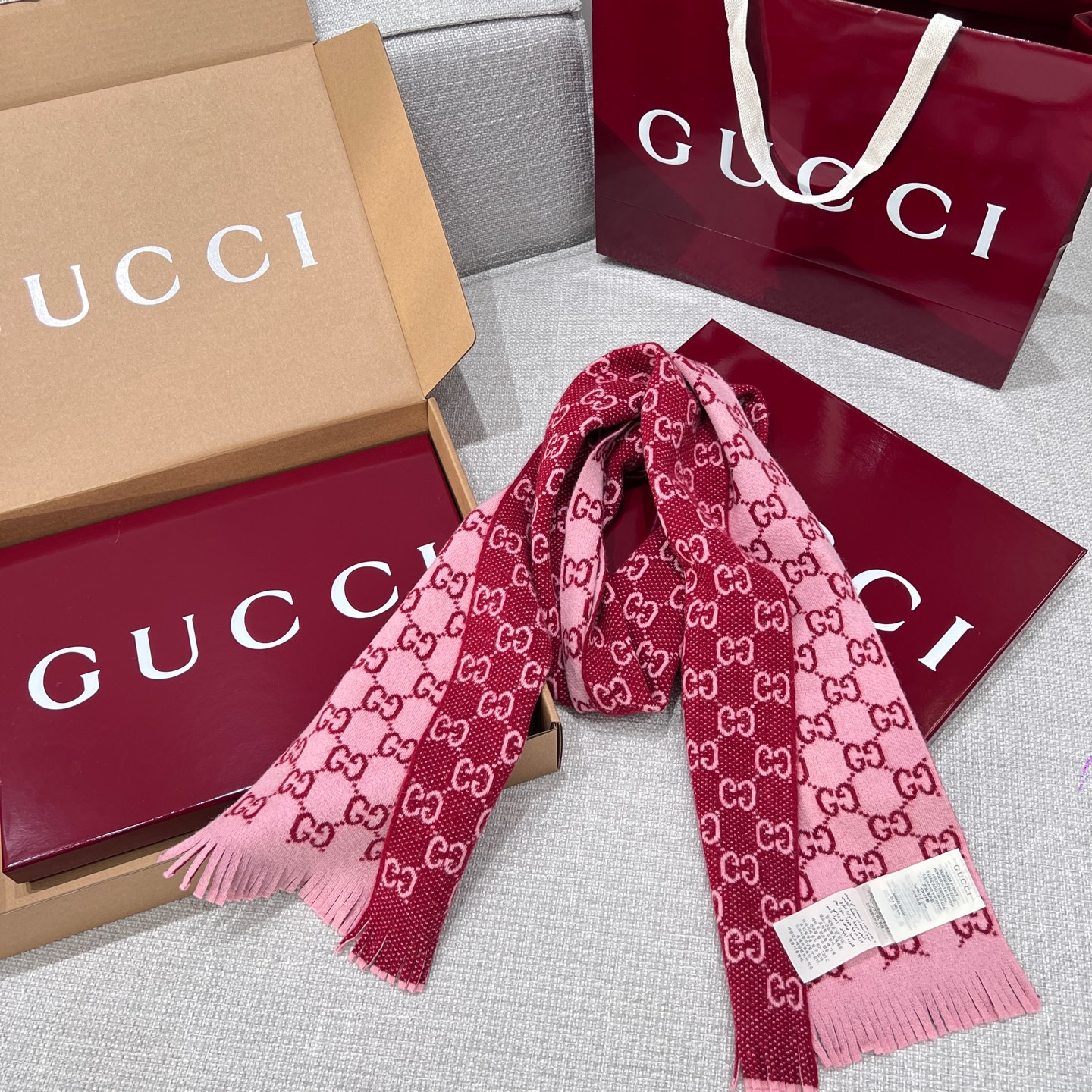 Gucci Pink Wool Scarf with GG Jacquard, 25x180cm, Double-Sided Color Contrast 10 i1736621799714 1745 0 8