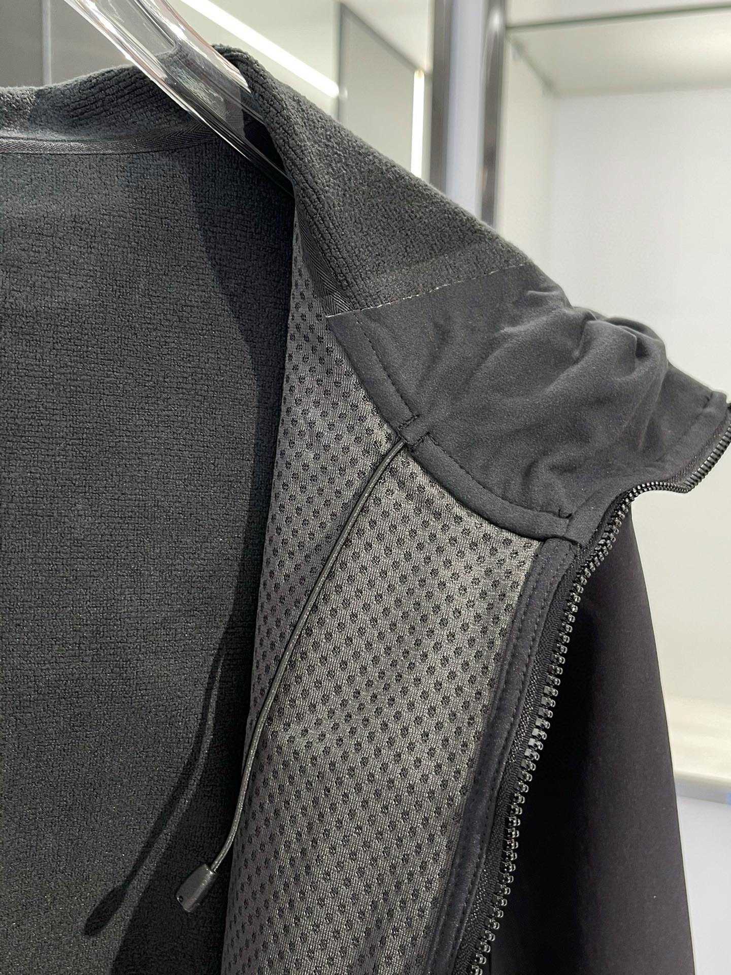 Chaqueta Softshell Arcteryx Gamma MX con Capucha para Hombre - Resistente al Agua 10 i1726067985 6052 1