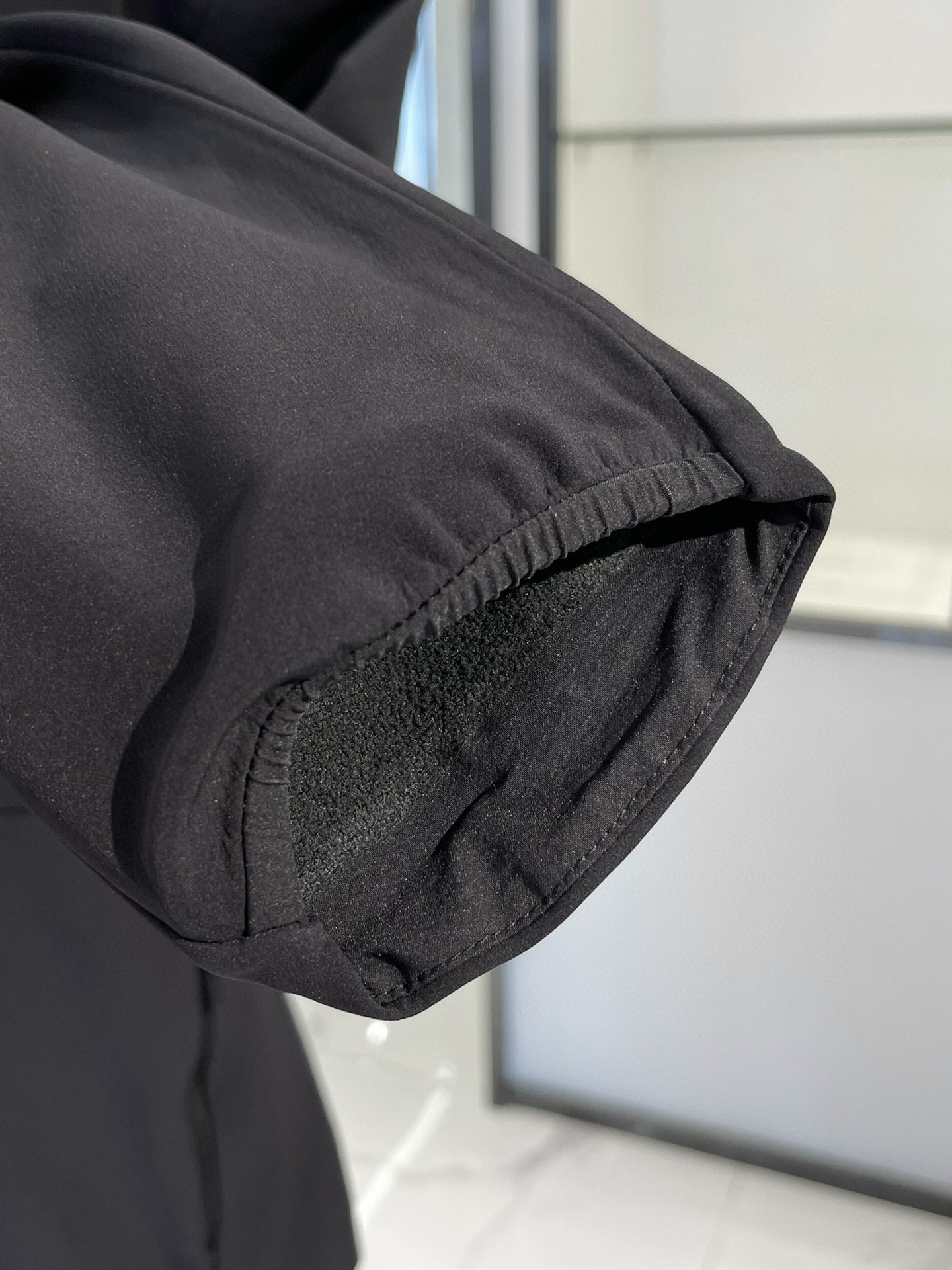 Chaqueta Softshell Arcteryx Gamma MX con Capucha para Hombre - Resistente al Agua 8 i1726067986 5045 8