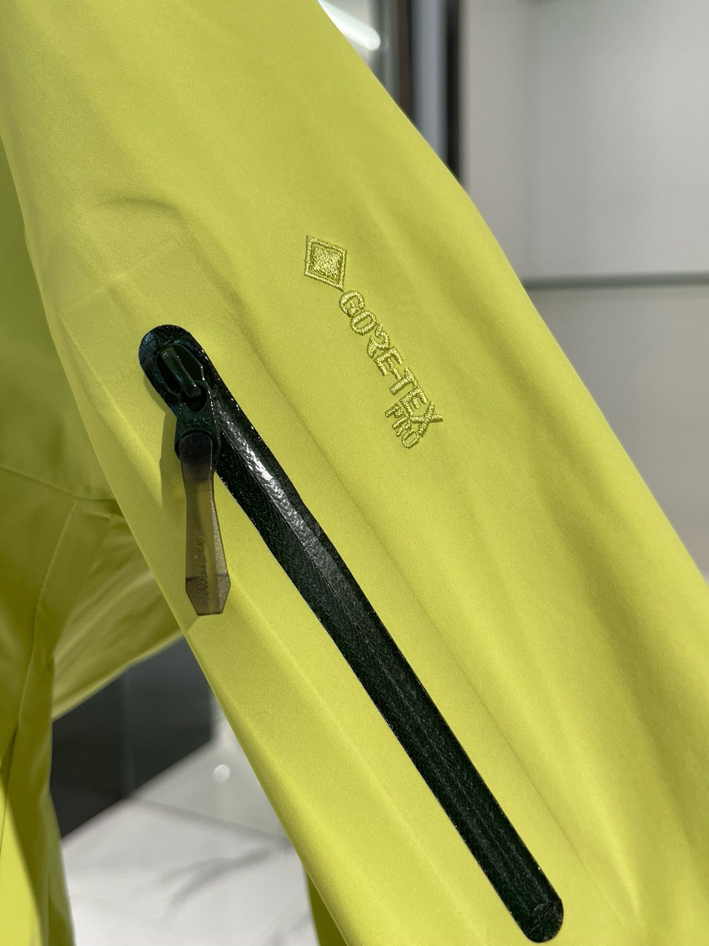 Arc'teryx Alpha SV Chaqueta Impermeable Verde Vitalidad Gore-Tex Pro 6 i1726101739 6270 0