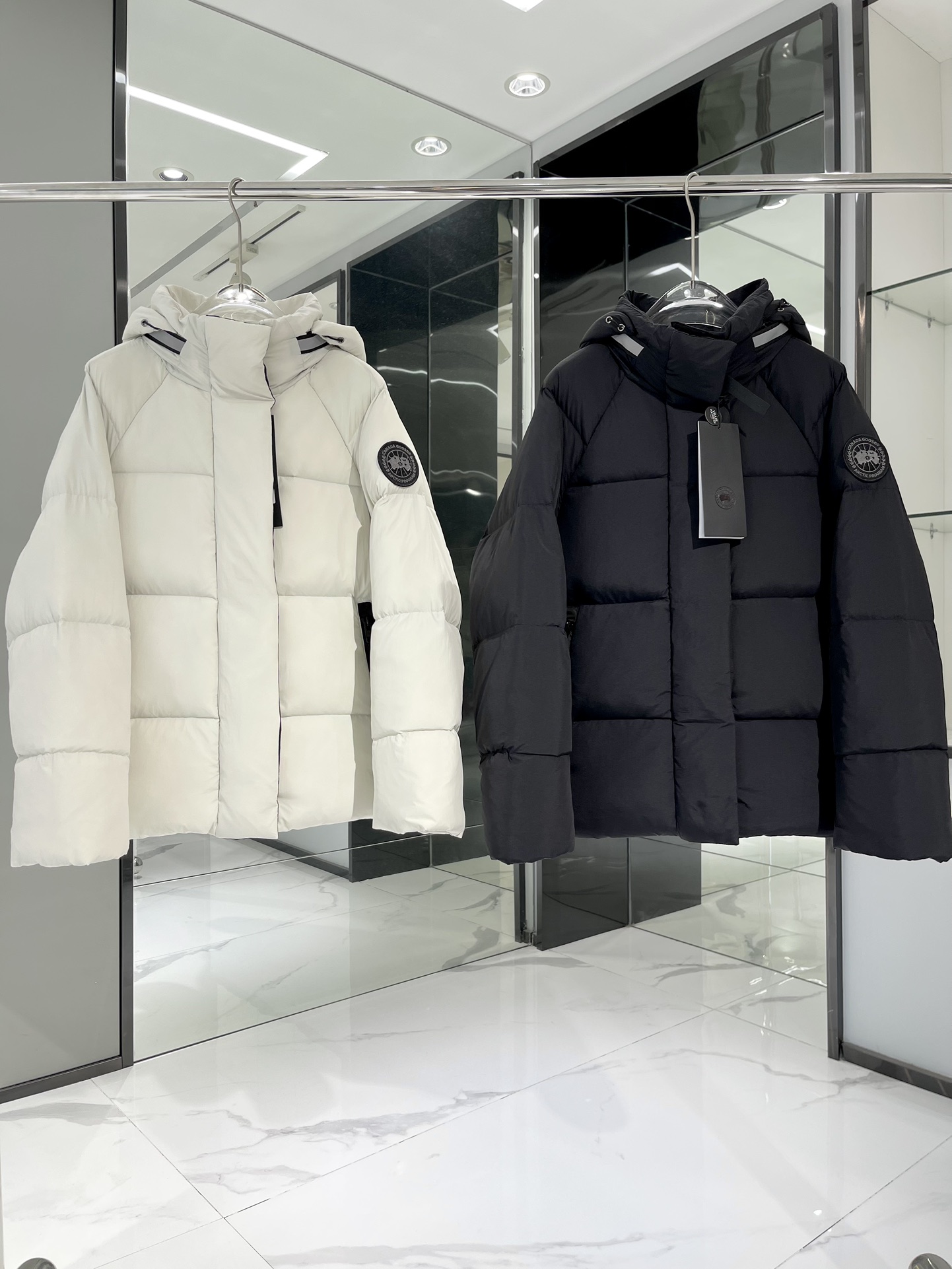 מעילי חורף חוף וייט אוואז אדום ובן לחורף – חמום ונוקות