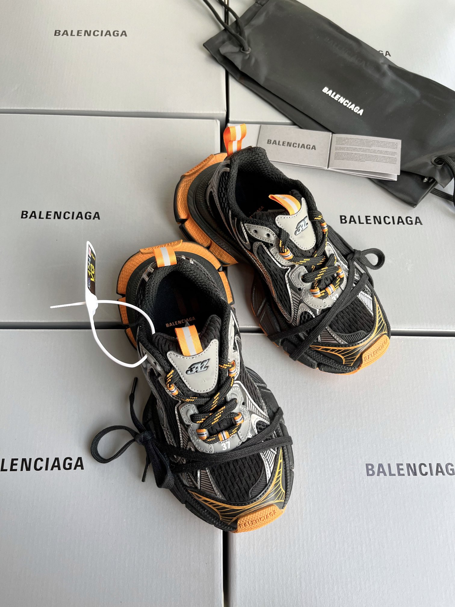 Женские кроссовки Balenciaga Phantom