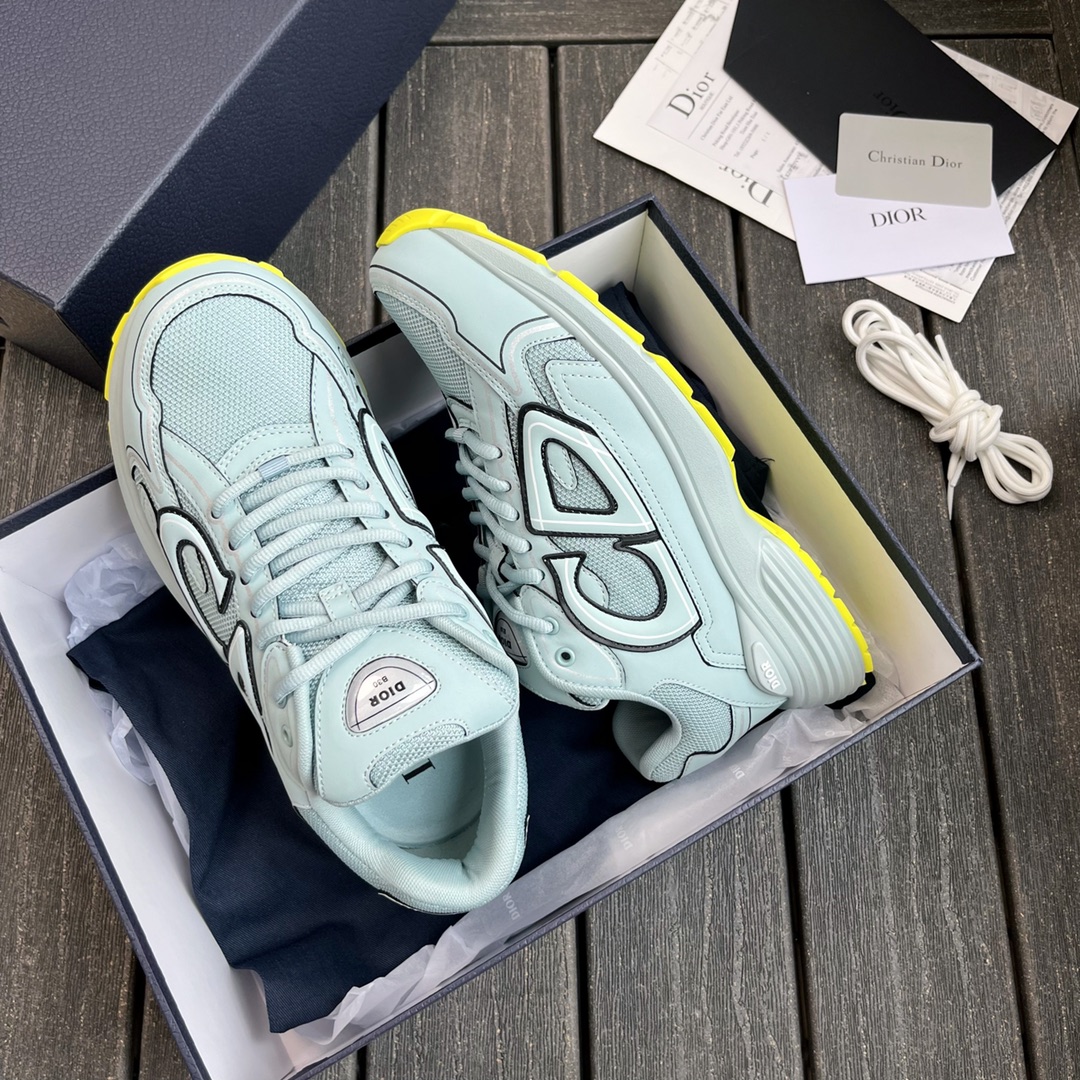 Кроссовки Dior B30 в стиле Dad Shoes