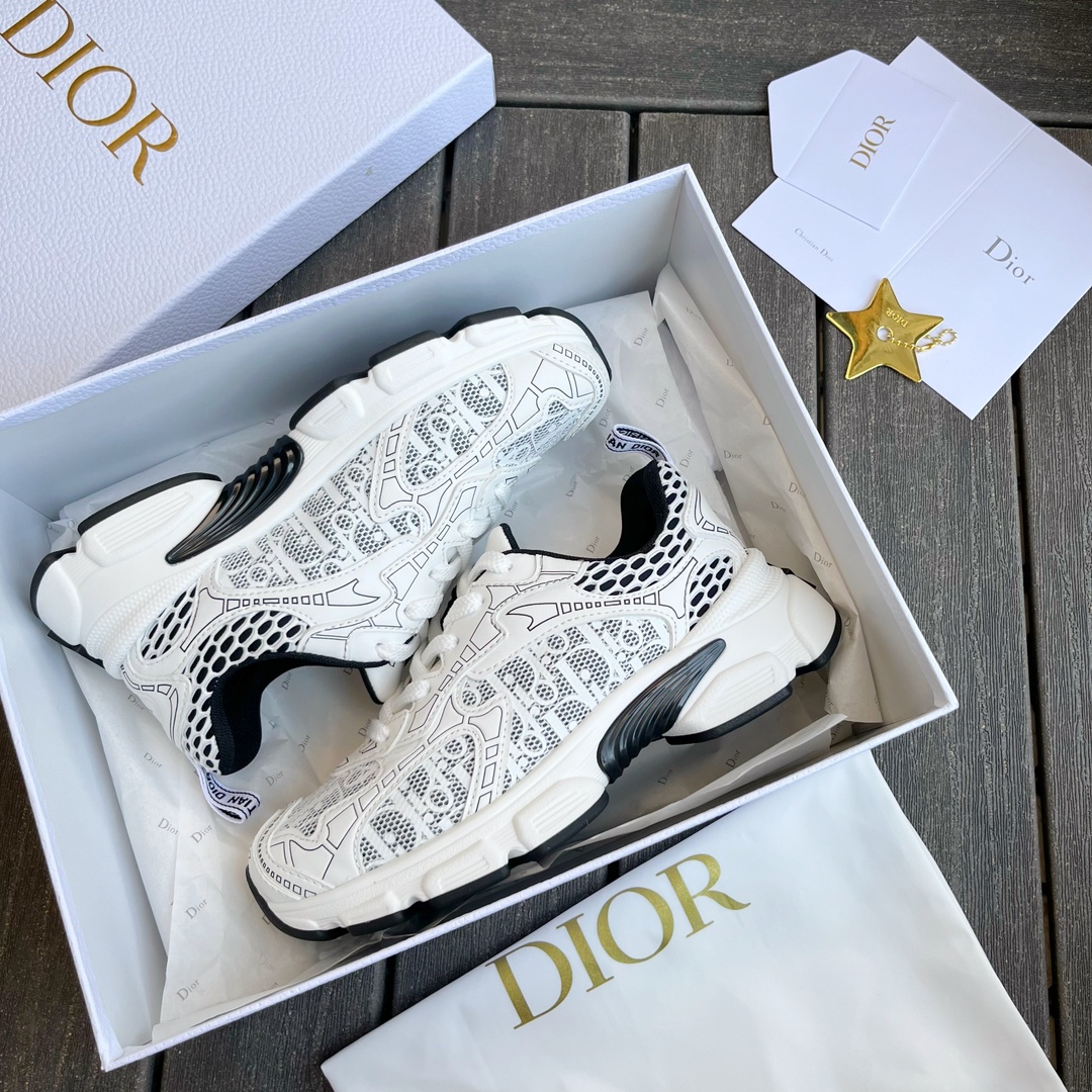 Кроссовки Dior